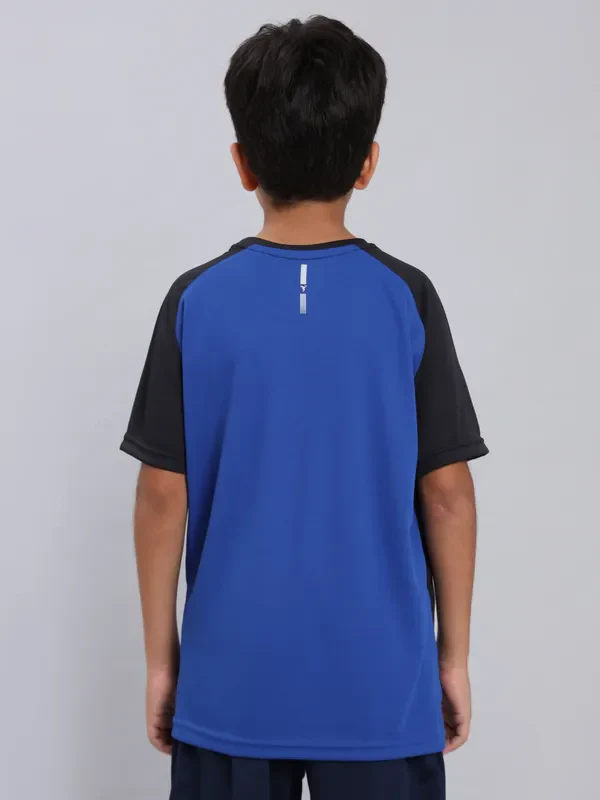 Boys Colorblock Slim Fit Crew Neck T-shirt with TECHNO COOL+ - Image 4