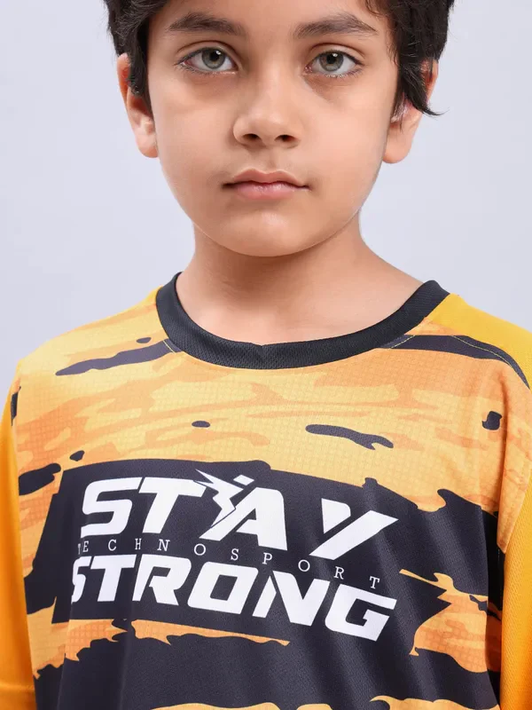 Boys Printed Slim Fit Crew Neck T-shirt with TECHNOLITE - Image 5