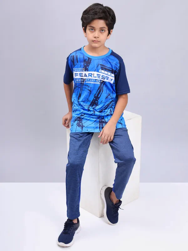 Boys Printed Slim Fit Crew Neck T-shirt with TECHNOLITE - Image 2