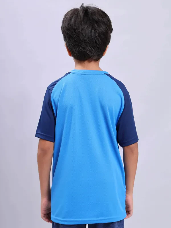 Boys Printed Slim Fit Crew Neck T-shirt with TECHNOLITE - Image 4