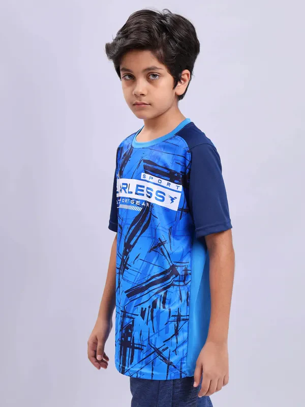 Boys Printed Slim Fit Crew Neck T-shirt with TECHNOLITE - Image 5