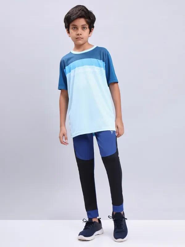 Boys Printed Slim Fit Crew Neck T-shirt with TECHNOLITE - Image 6