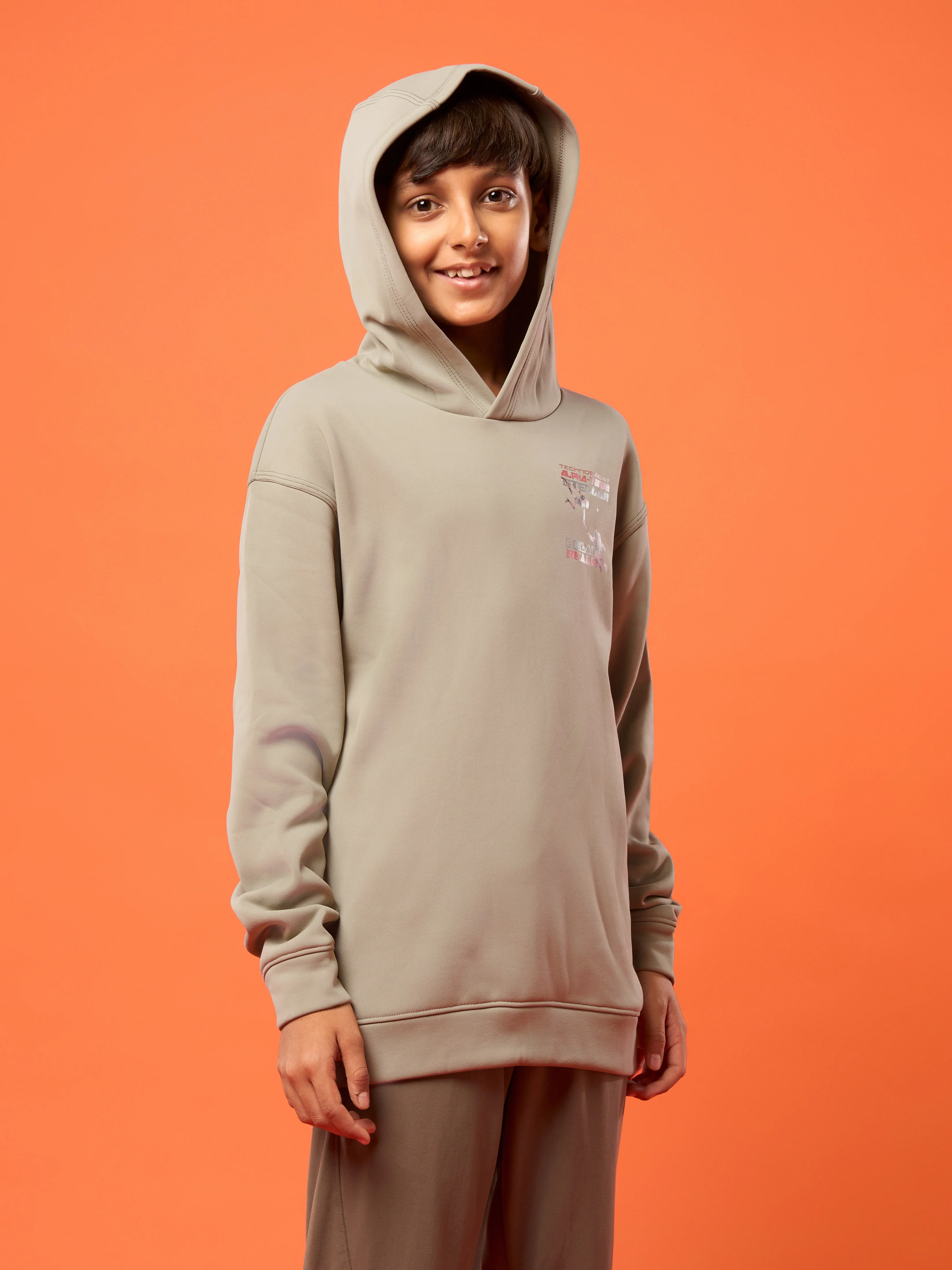 Boys Back Printed Slim Fit Hooded Sports Sweatshirt with TECHNO WARM+ - Image 4