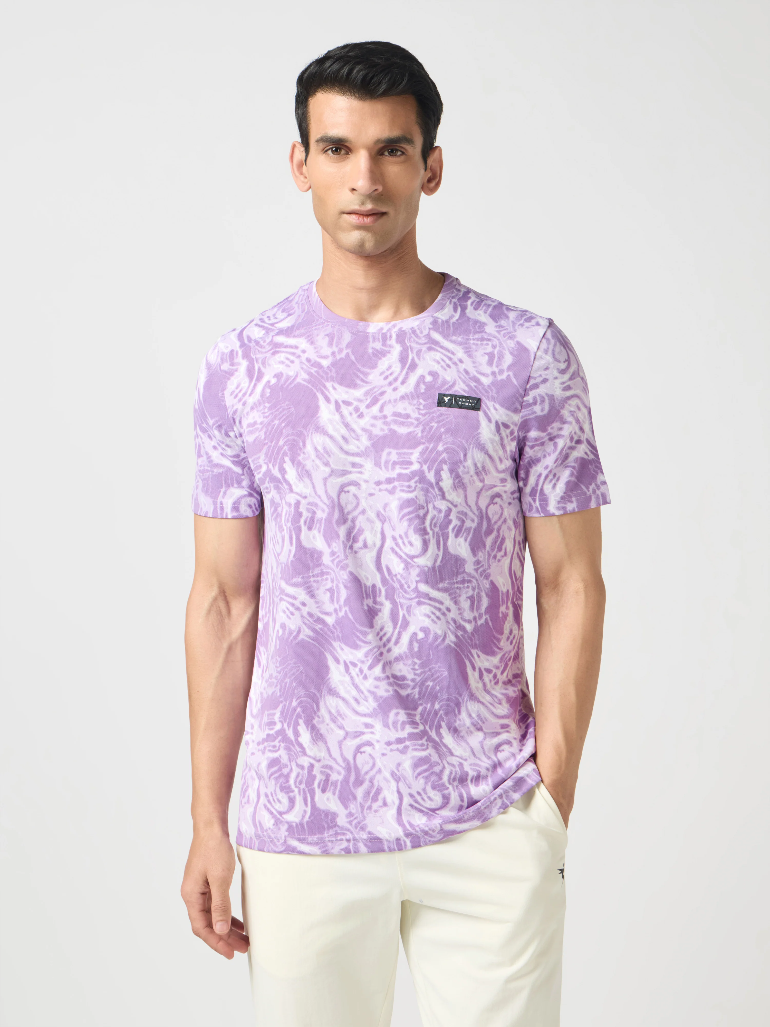 Men Abstract Print Slim Fit Crew Neck T-shirt with TECHNO COOL+ - Image 2