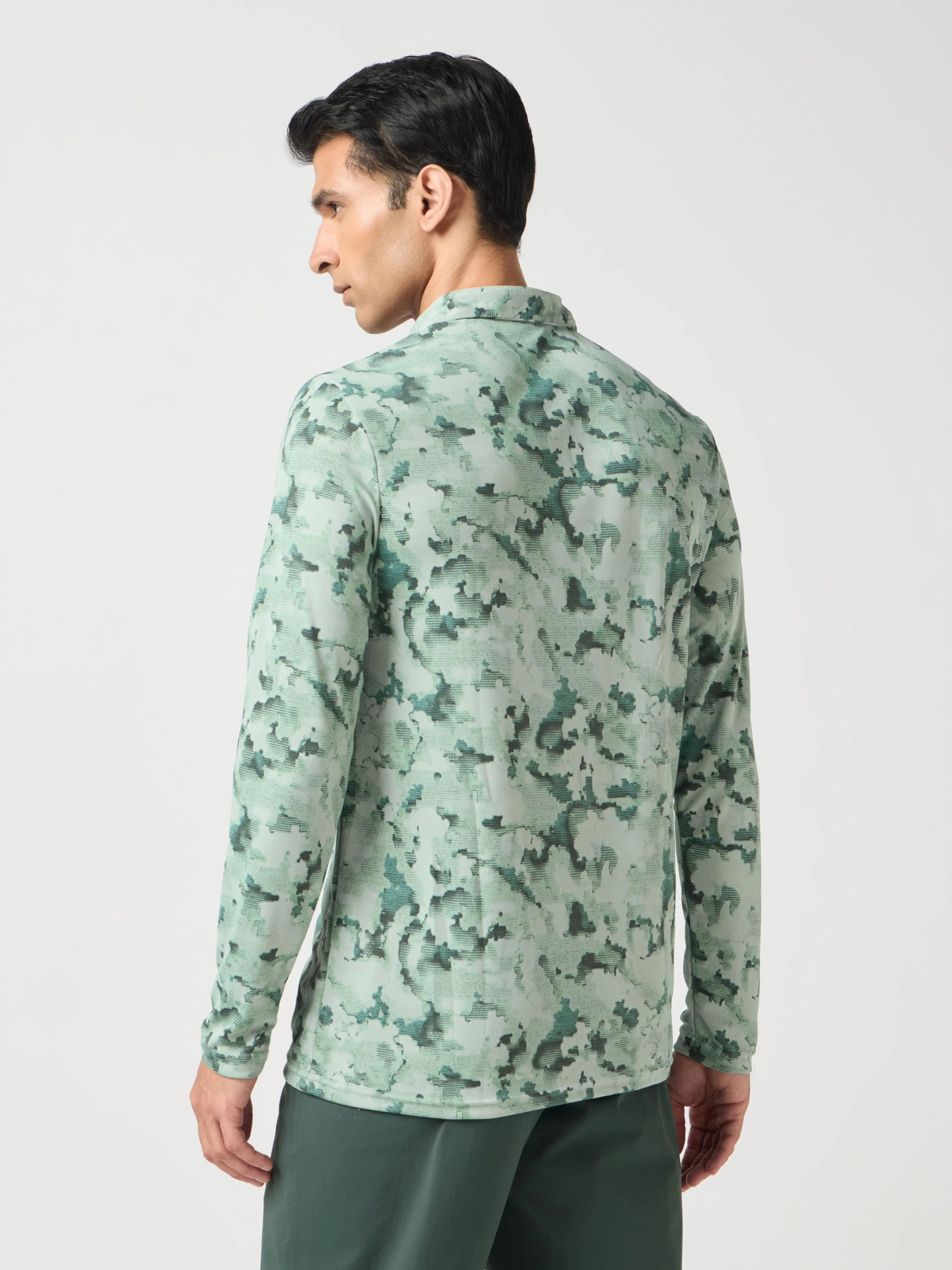 Men Abstract Printed Slim Fit Henley Neck Sports T-Shirt with TECHNOCOOL+ - Image 3