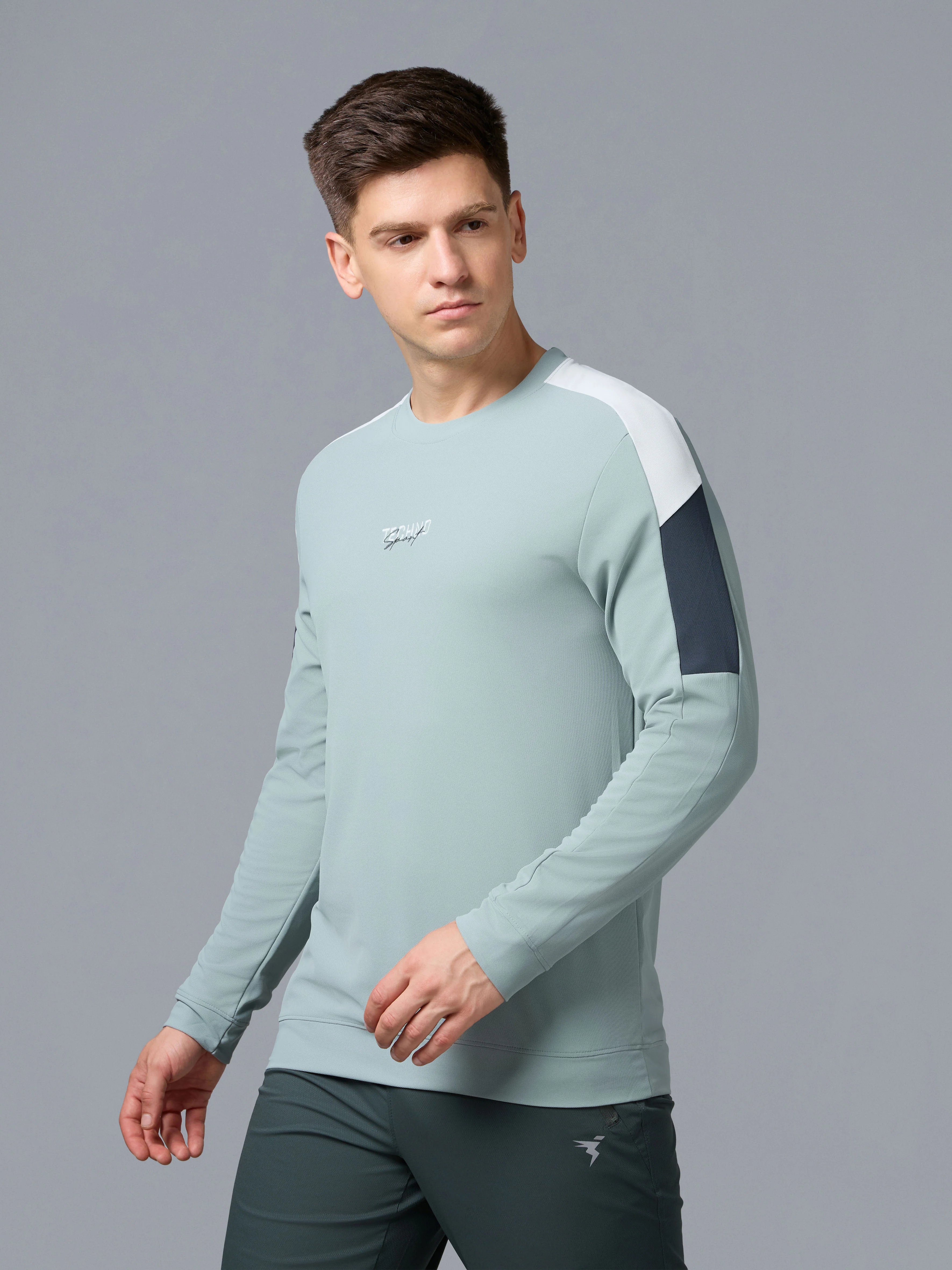 Men Colorblock Slim Fit T-shirt with MATPIQ - Image 4