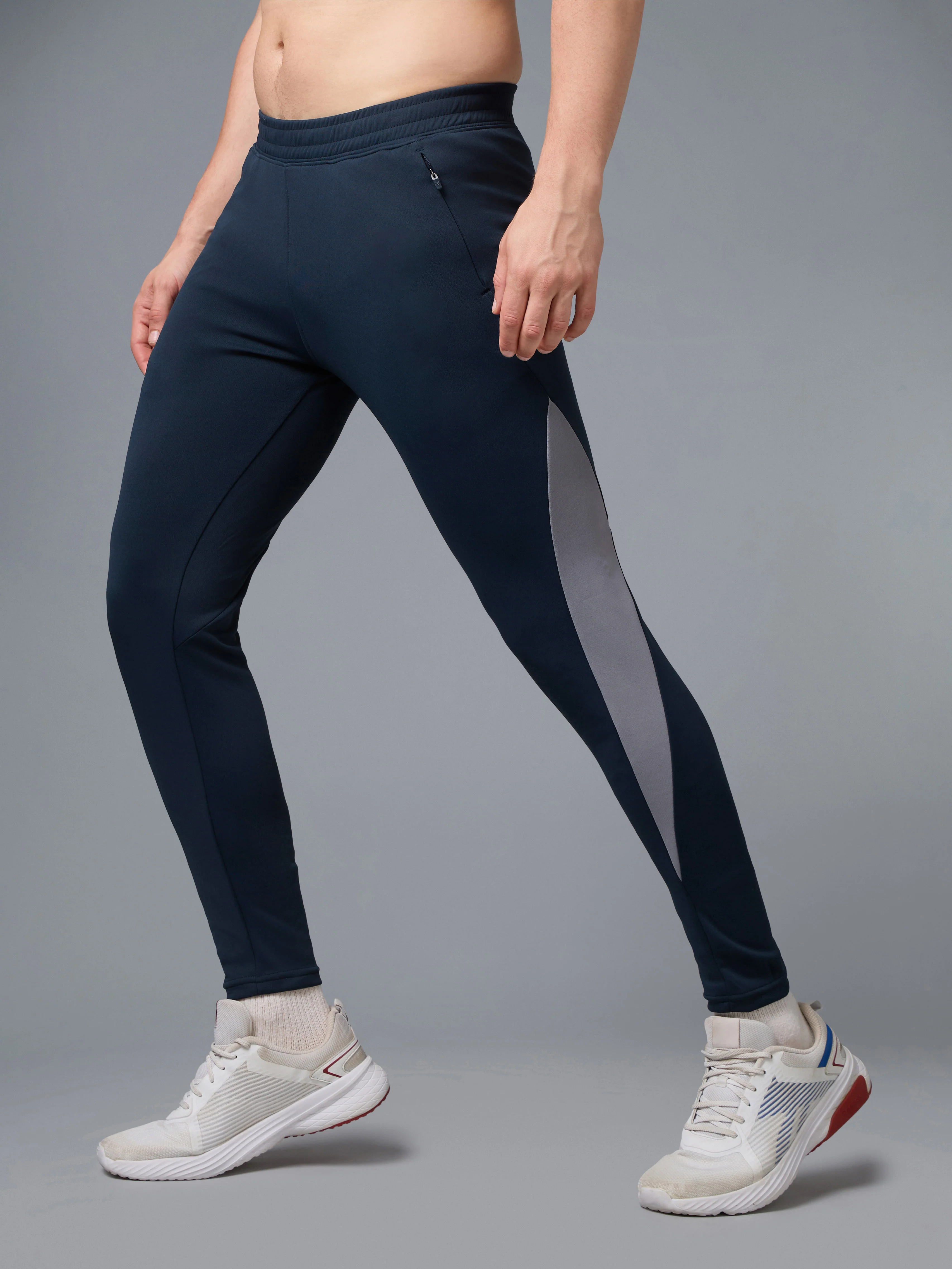 Men Colorblock Slim Fit Trackpants with TECHNO DRY - Image 5