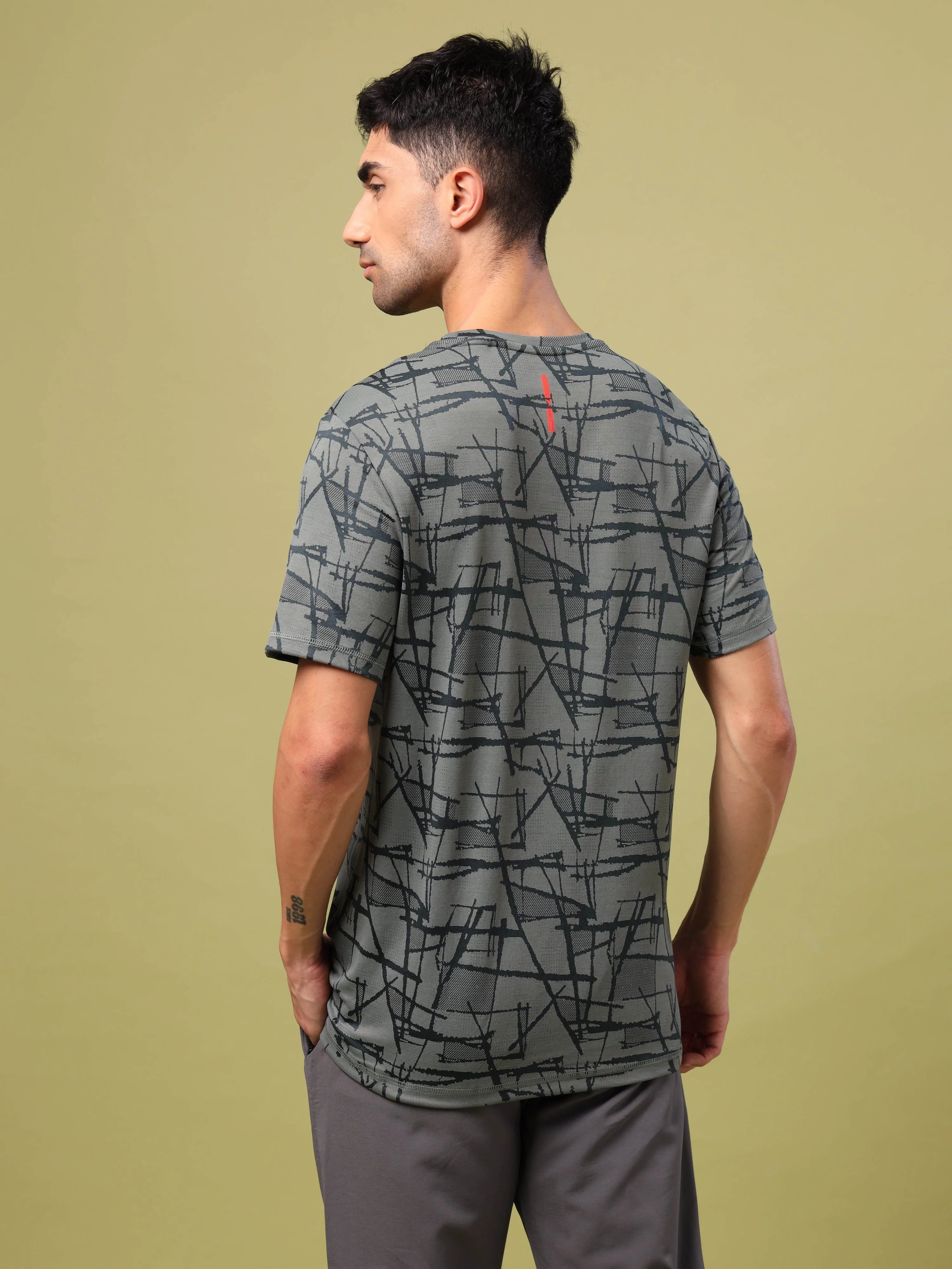 Men Jacquard Slim Fit Crew Neck T-shirt with DOUBLE COOL - Image 3
