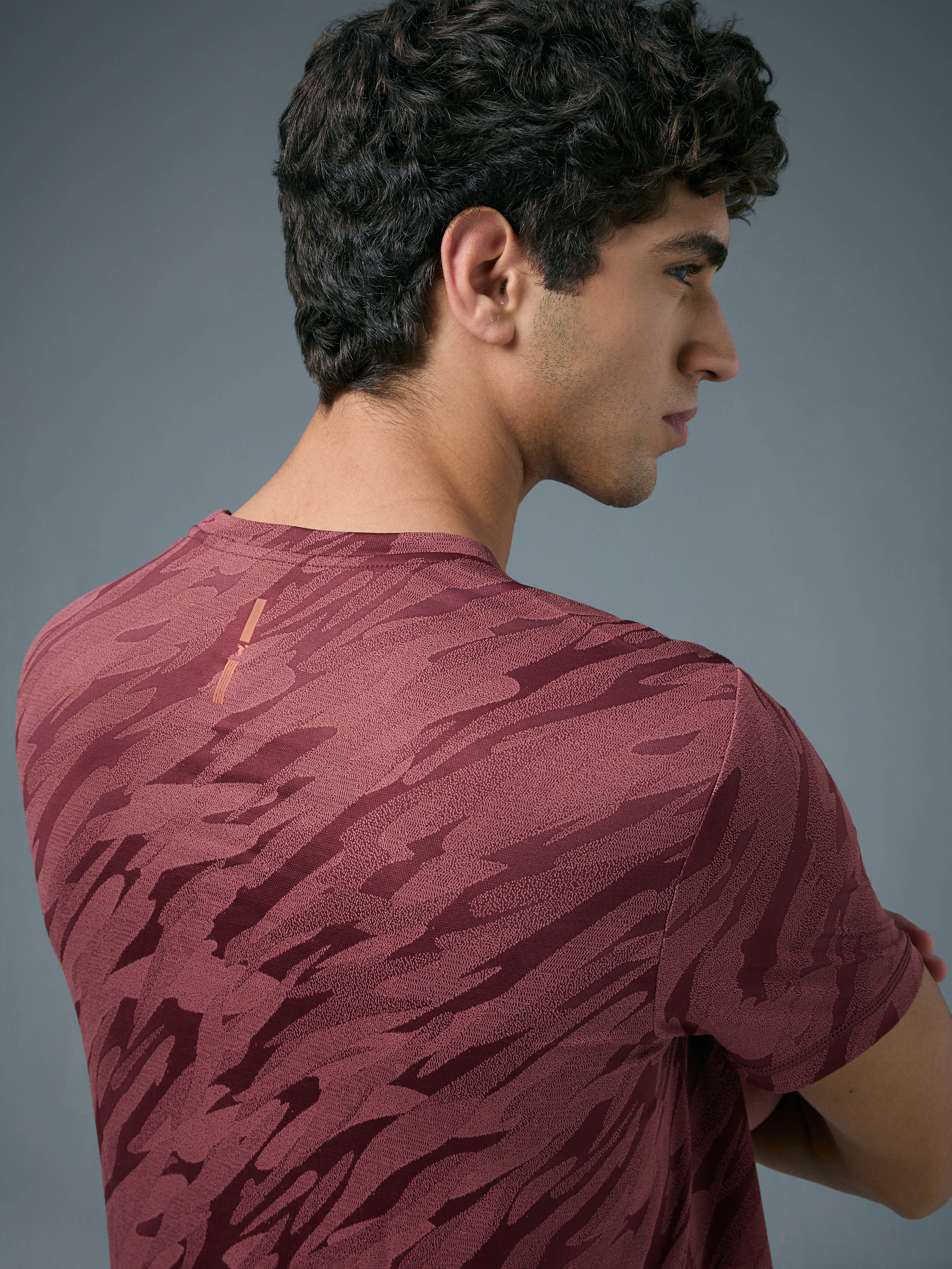 Men Jacquard Slim Fit Crew Neck T-shirt with DOUBLE COOL - Image 7