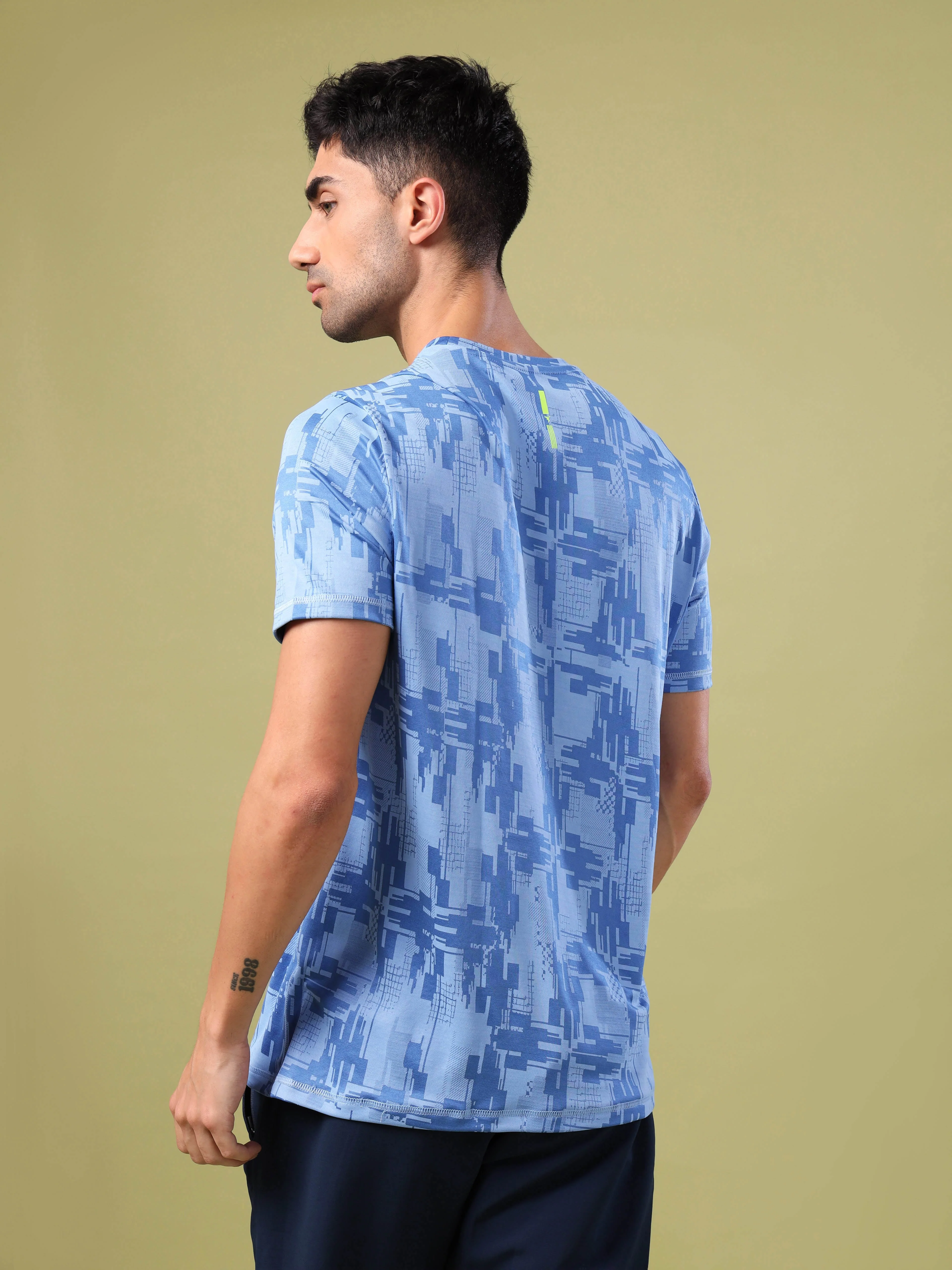 Men Jacquard Slim Fit Crew Neck T-shirt with DOUBLE COOL - Image 3