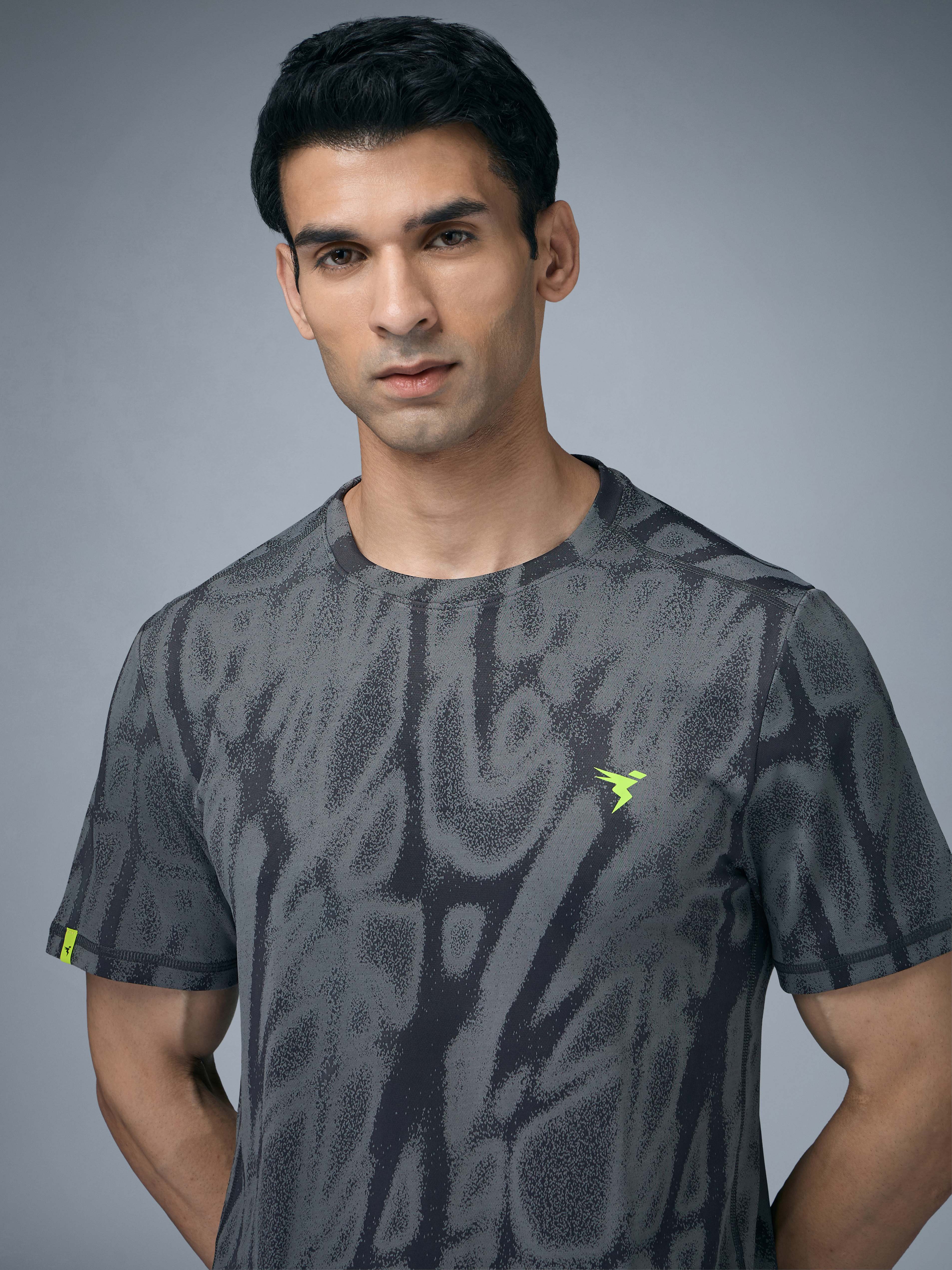 Men Jacquard Slim Fit Crew Neck T-shirt with DOUBLE COOL - Image 6