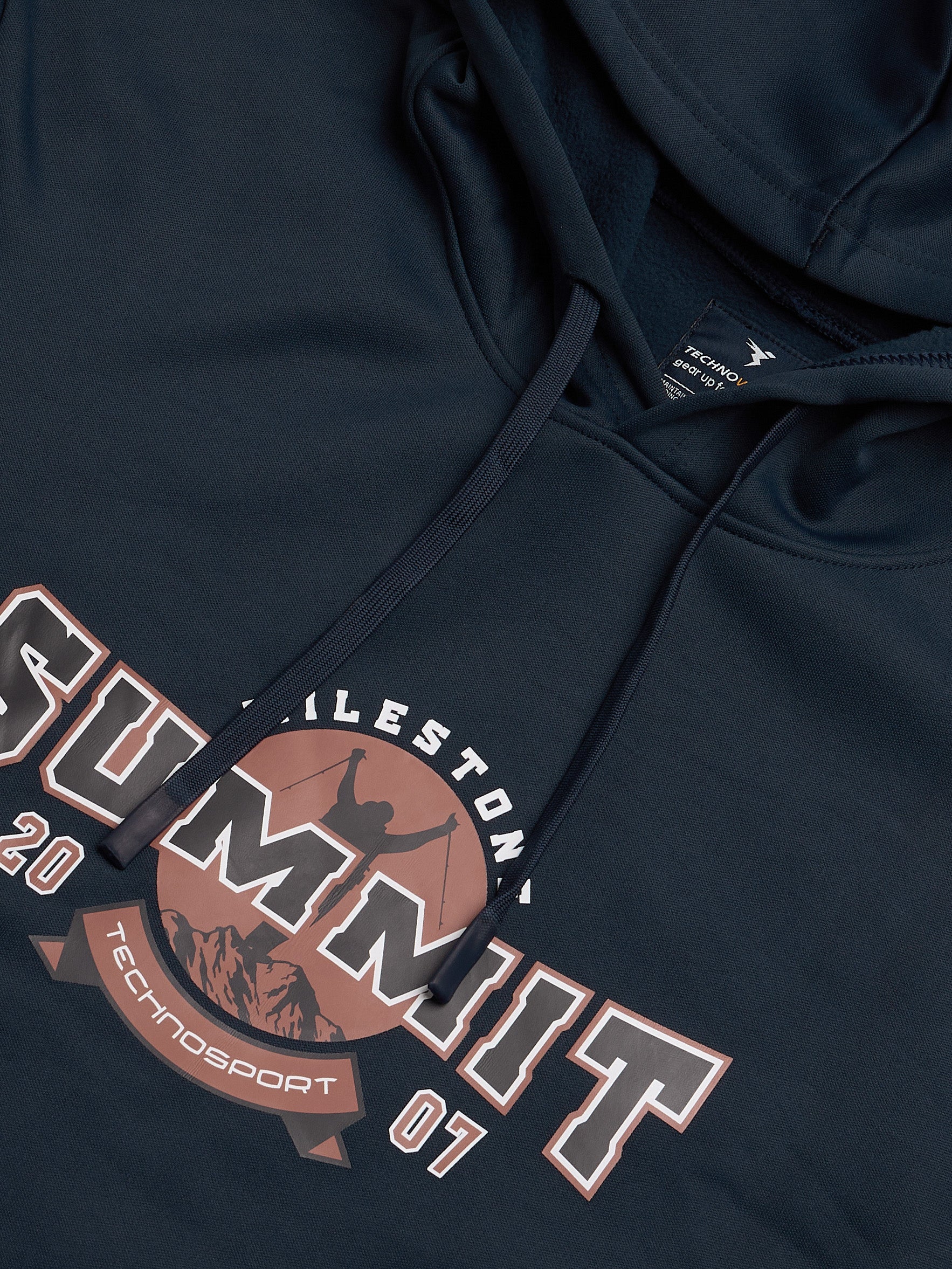 Men Printed Slim Fit Hooded Sweatshirt with TECHNOWARM+ - Image 8