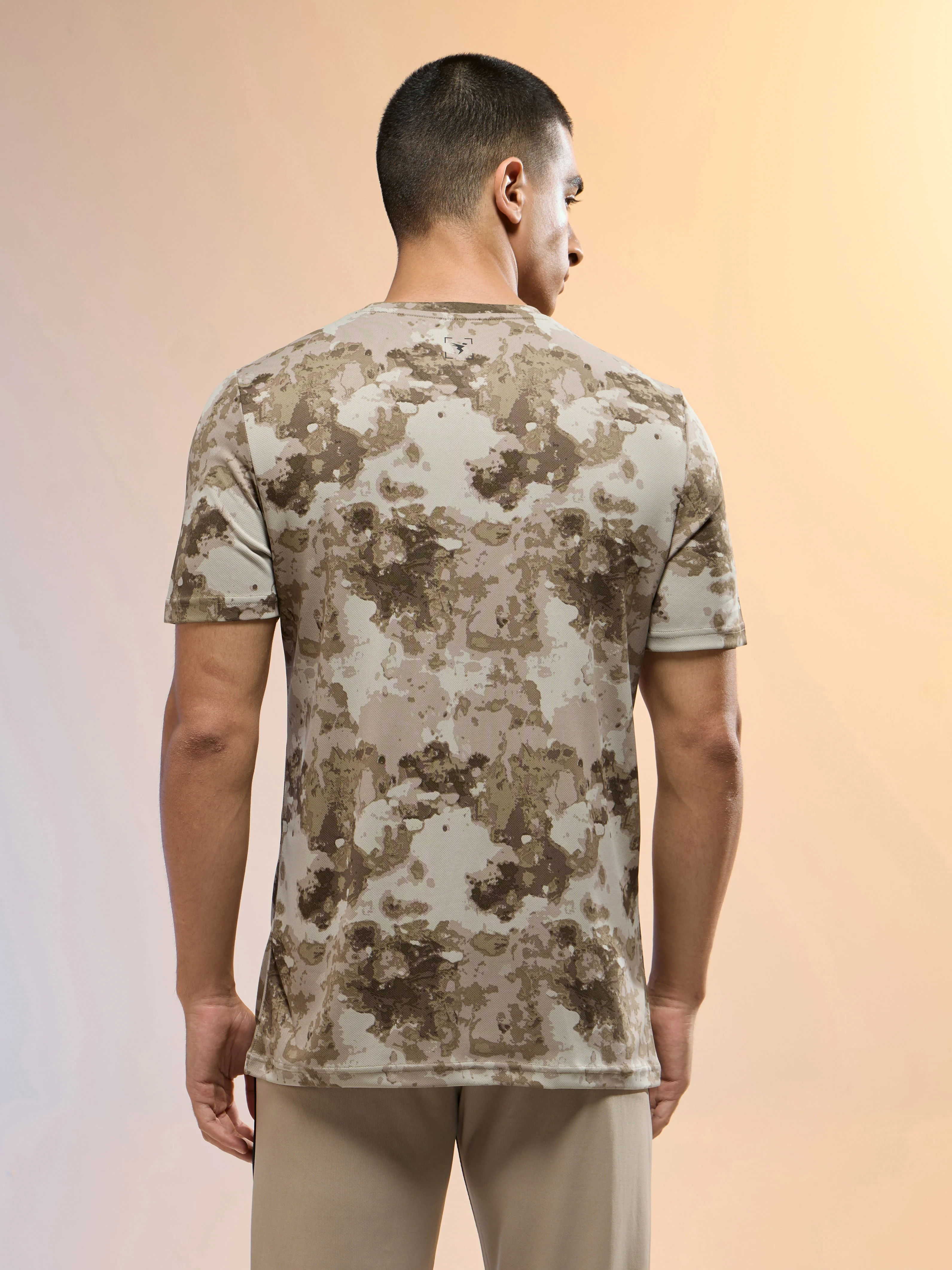 Men Printed Slim Fit Round Neck T-shirt with TECHNOCOOL+ - Image 3