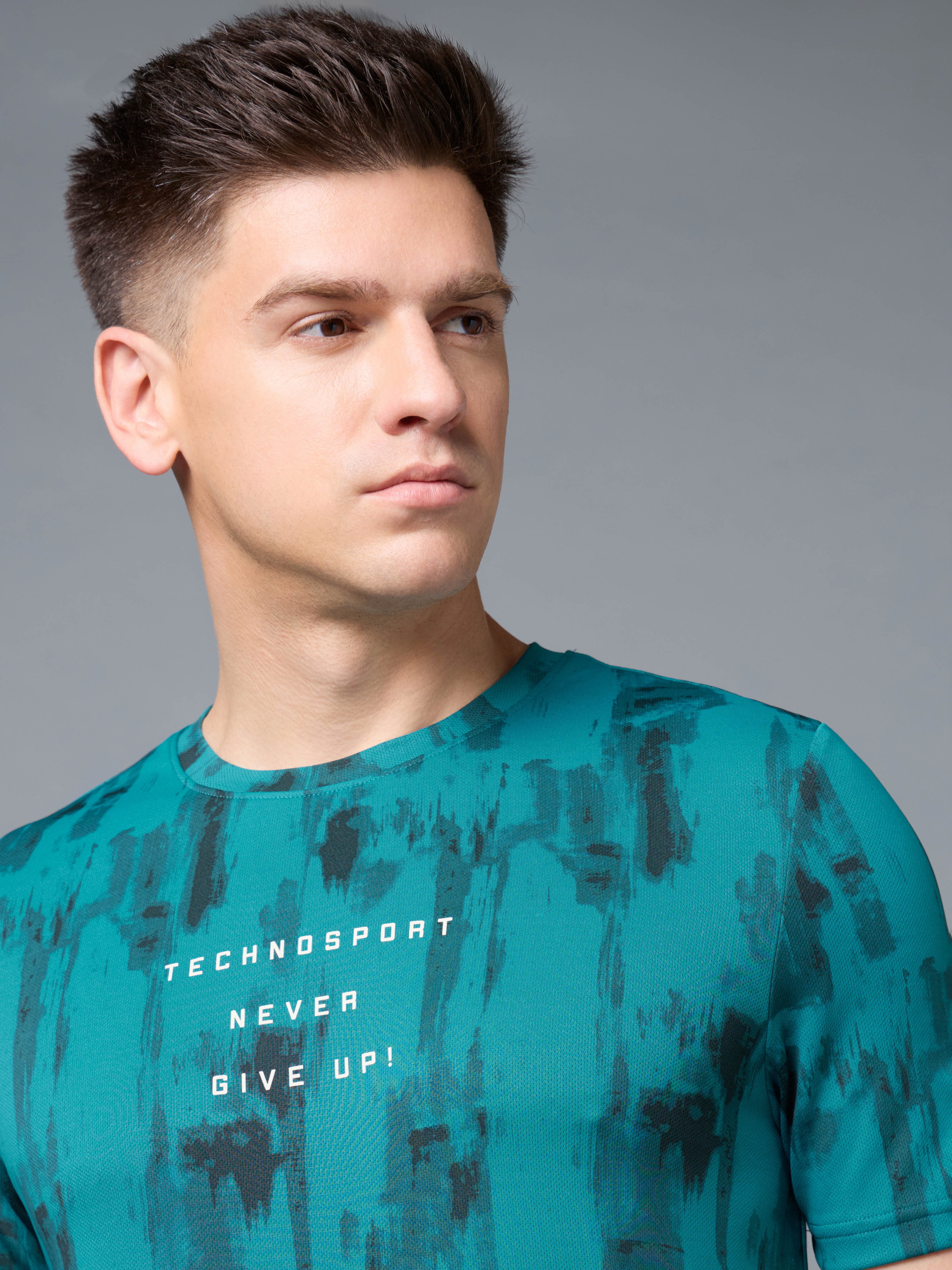 Men Printed Slim Fit Round Neck T-shirt with TECHNOCOOL+ - Image 4