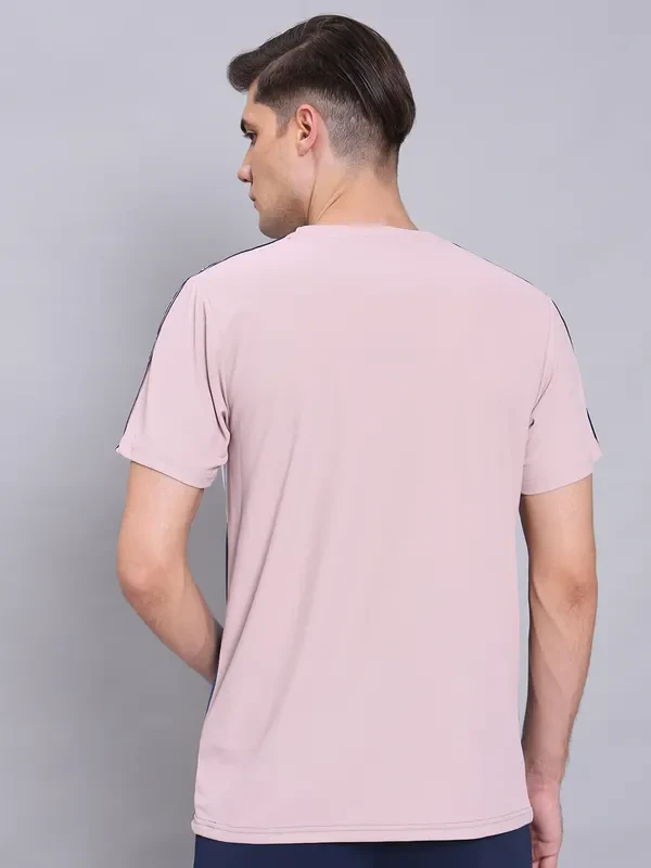 Men Colorblock Slim Fit Crew Neck T-shirt with MATPIQ - Image 3