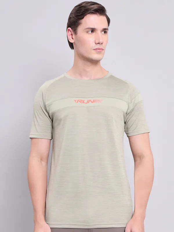 Men Melange Slim Fit Crew Neck T-shirt with TECHNO COOL+