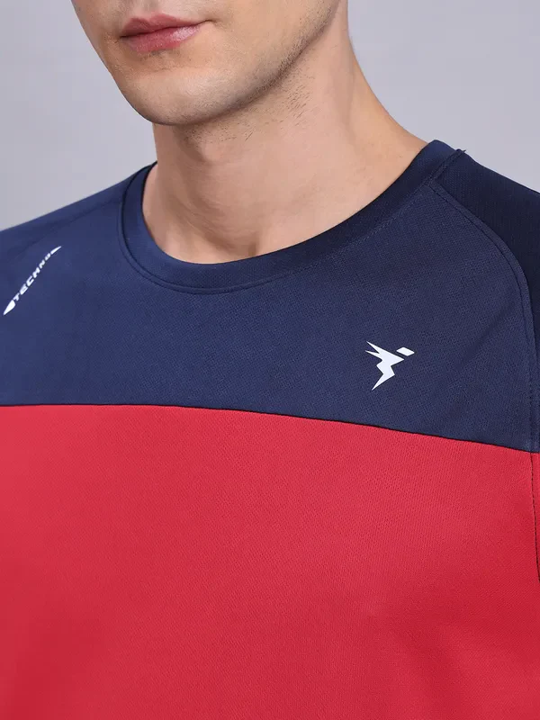 Men Colorblock Slim Fit Crew Neck T-shirt with TECHNO COOL+ - Image 7