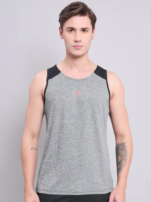 Men Melange Slim Fit Scoop Neck Innerwear Vest with DOUBLE COOL - Image 4