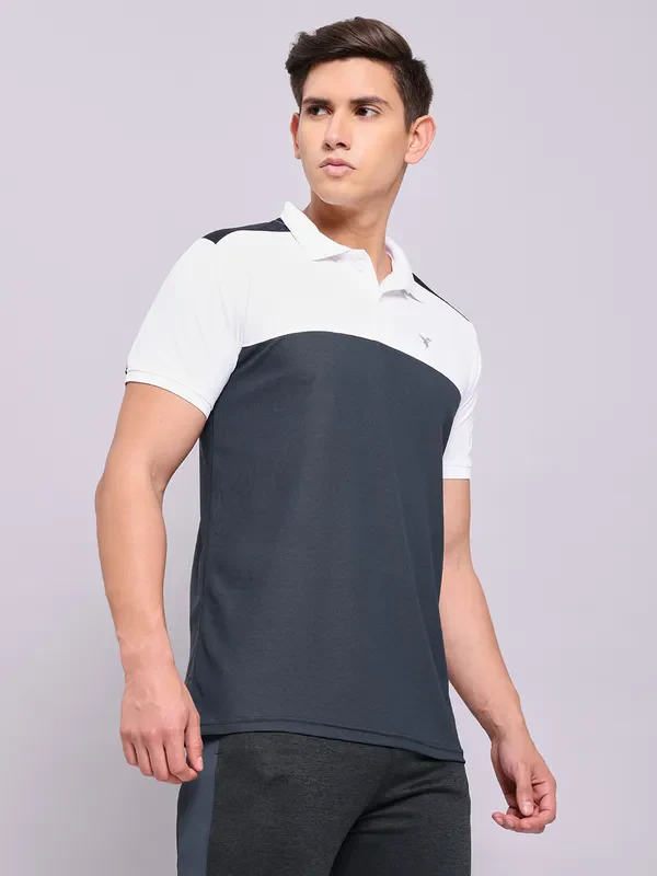 Men Colorblock Slim Fit Polo T-shirt with MATPIQ - Image 5
