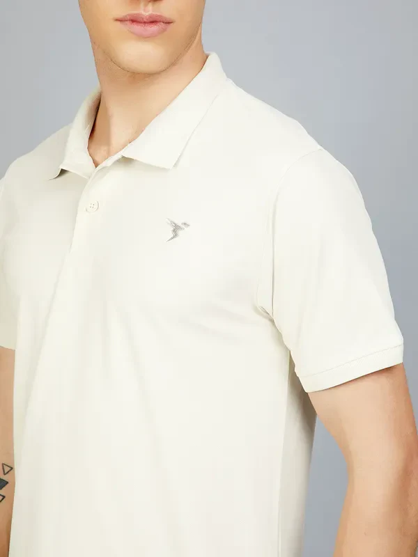Men Solid Slim Fit Polo T-shirt with MATPIQ - Image 5