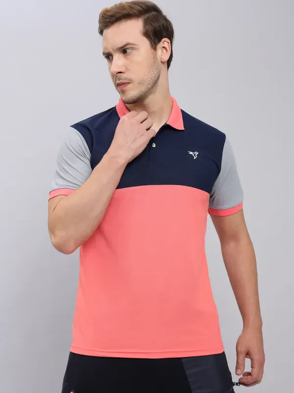 Men Colorblock Slim Fit Polo T-shirt with MATPIQ
