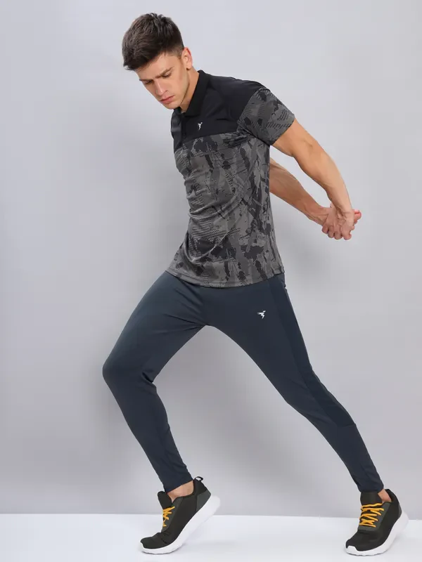 Men Jacquard Slim Fit Polo T-shirt with TECHNO COOL+ - Image 2