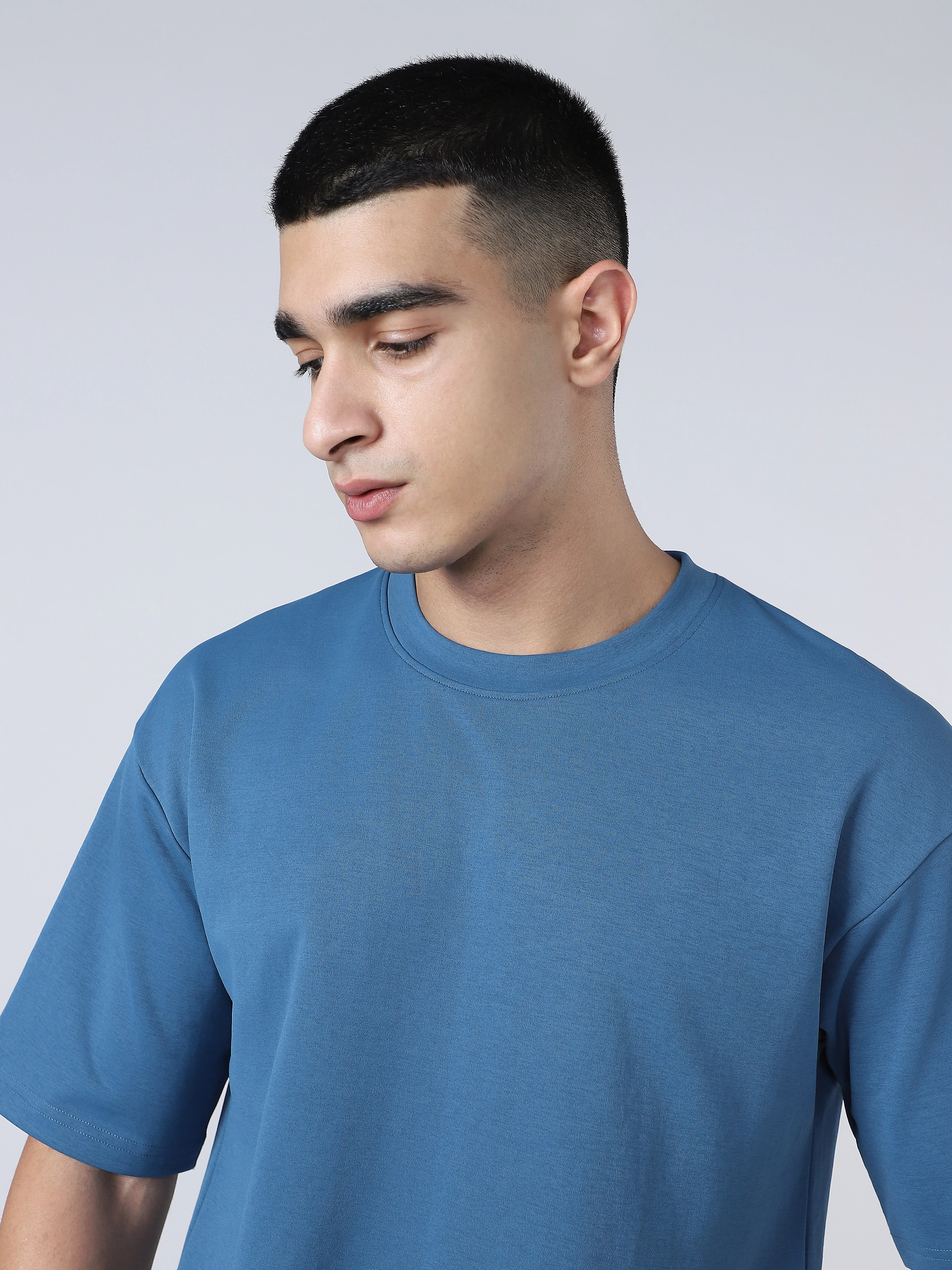 Men Solid  Oversized Crew Neck T-shirt with ELASTO PLUS - Image 7