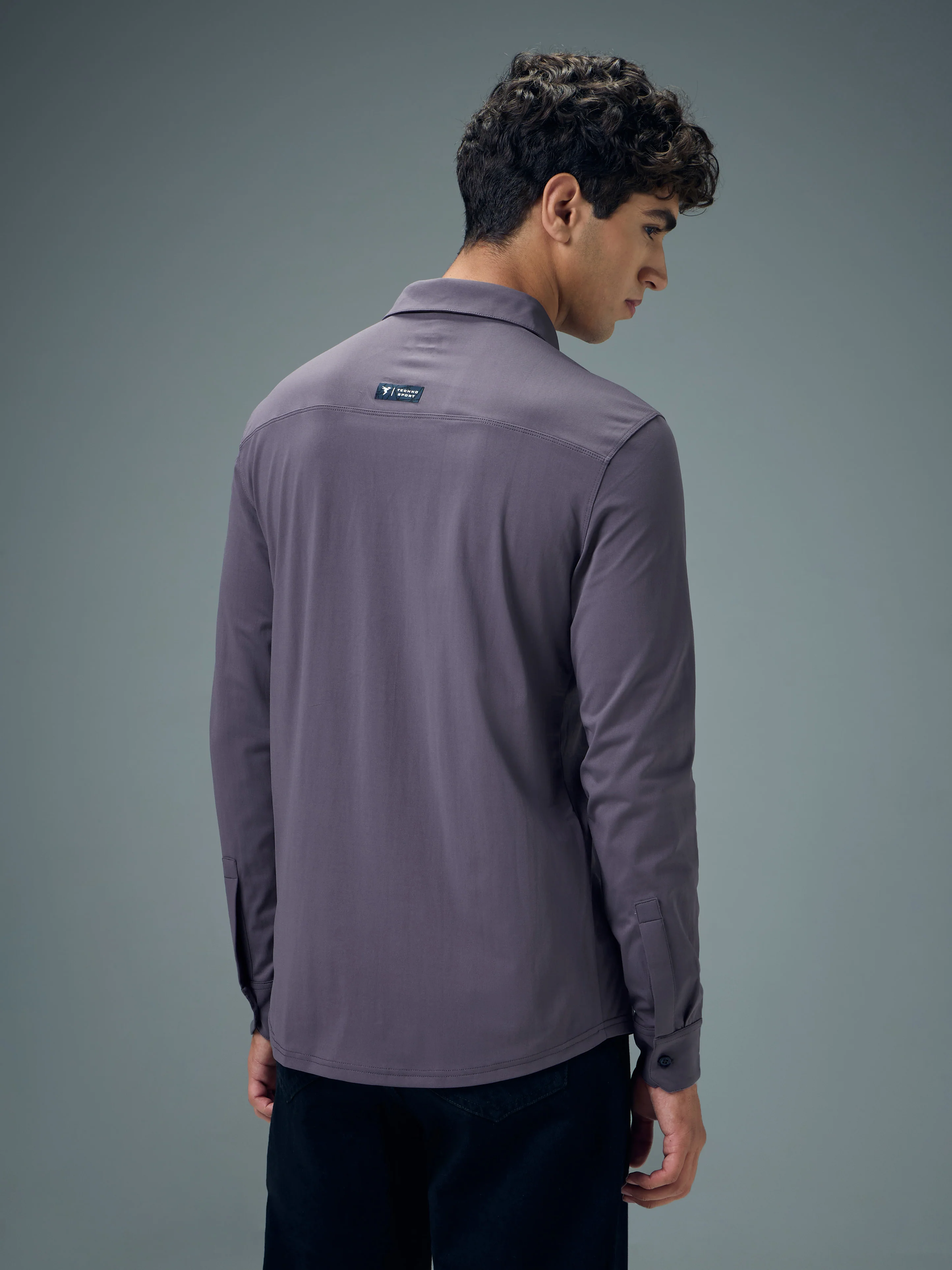 Men Solid Regular Fit Spread Collar Casual Shirt with COTFLEX - Image 3