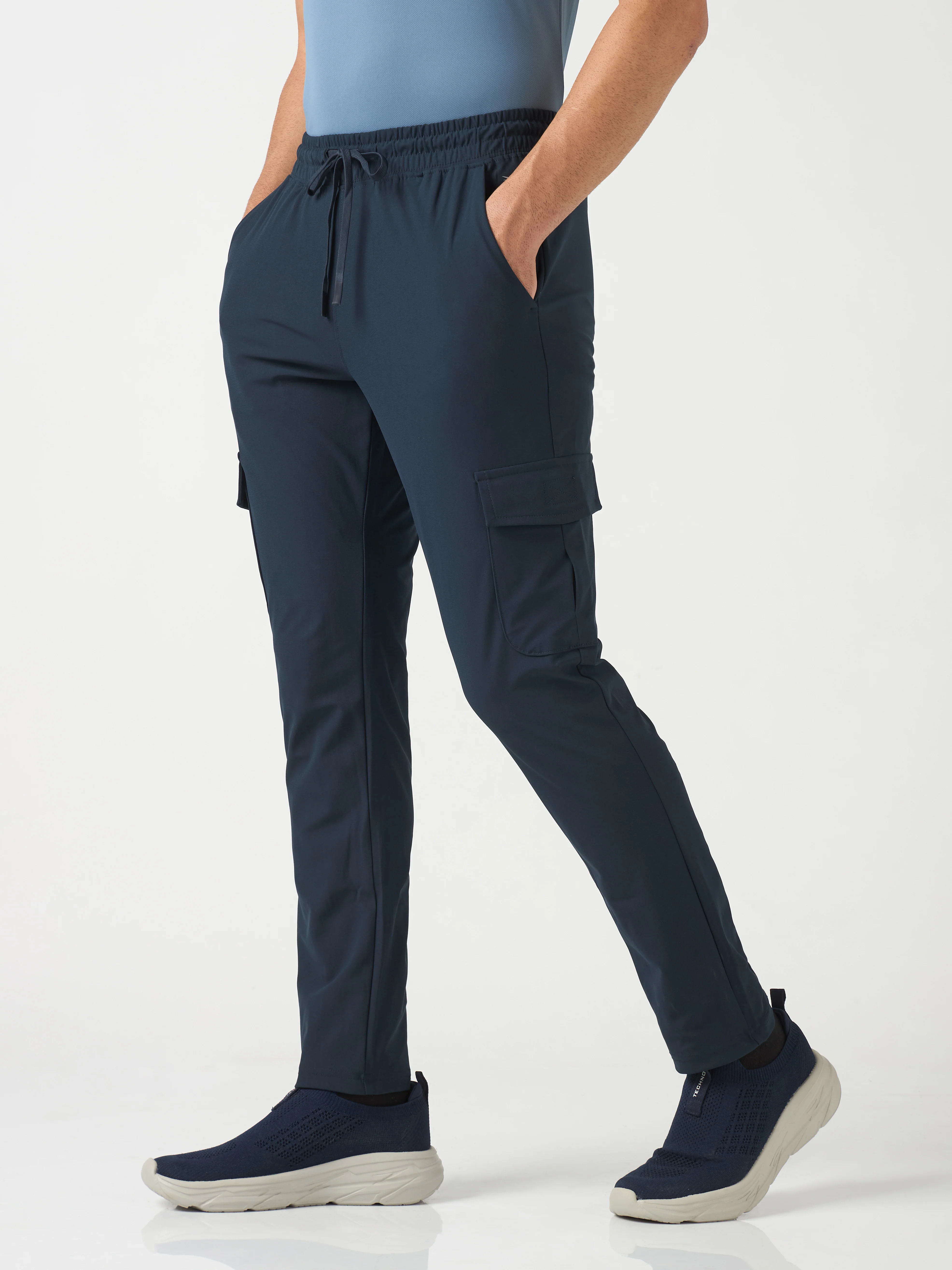 Men Solid Relax Fit Cargo Trackpants with DURACOOL+ - Image 4