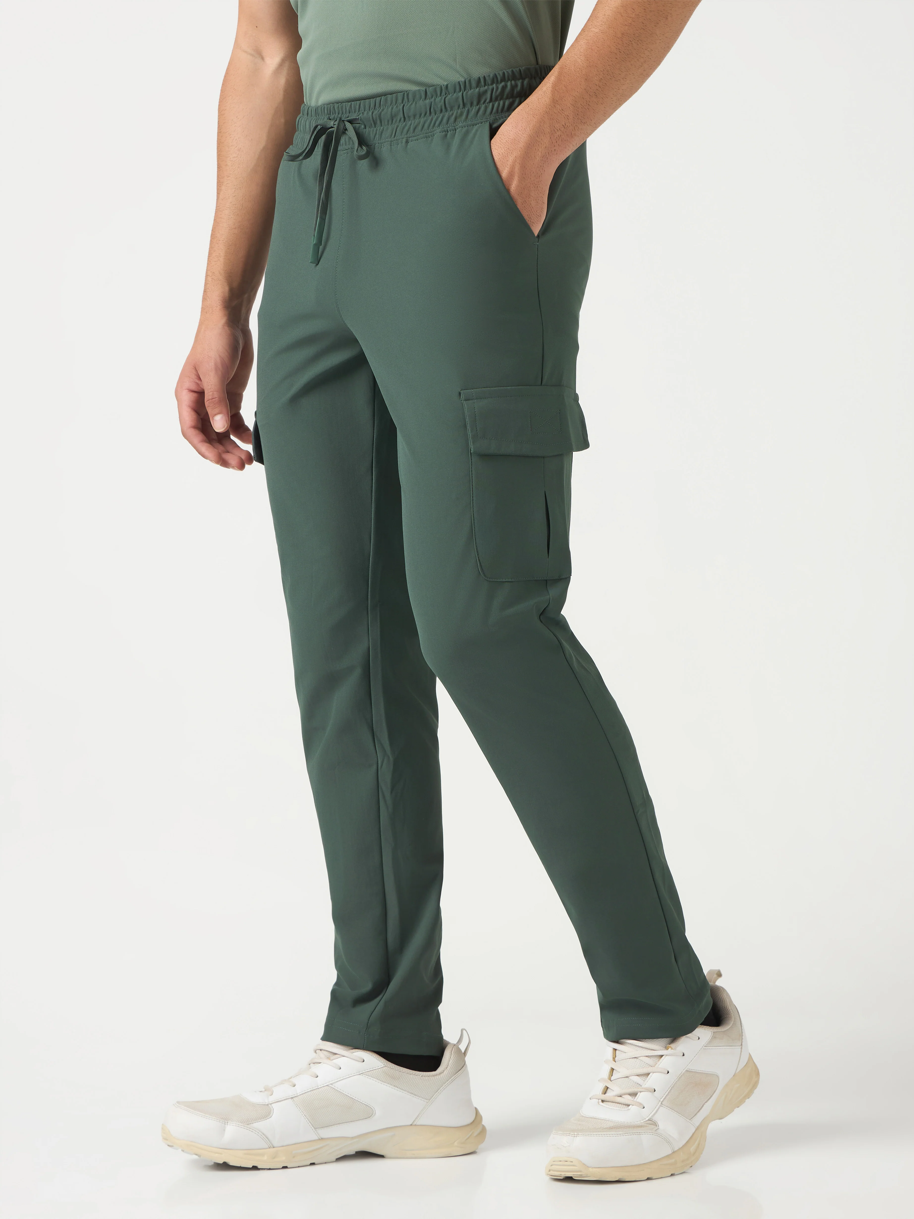 Men Solid Relax Fit Cargo Trackpants with DURACOOL+ - Image 4