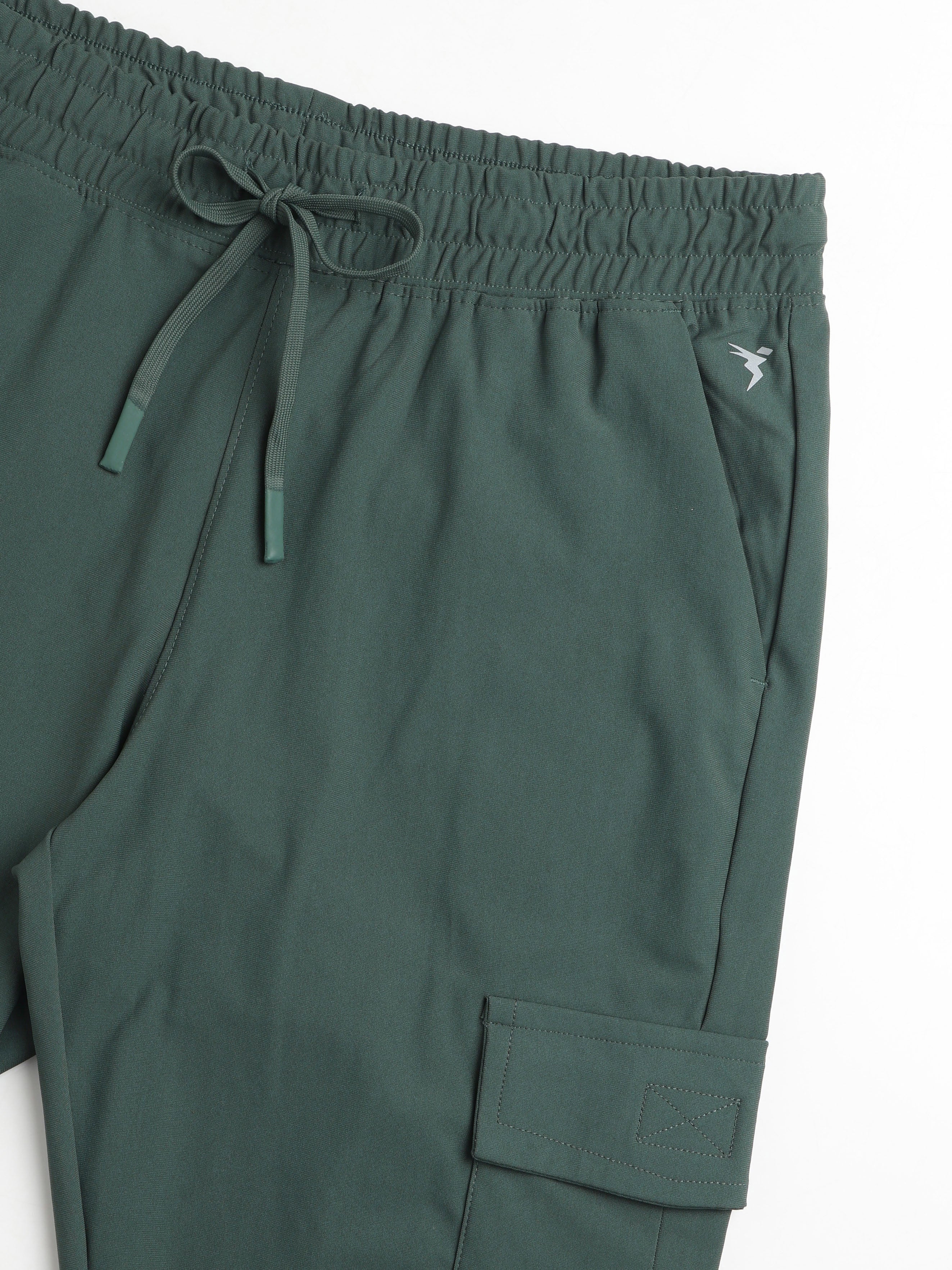 Men Solid Relax Fit Cargo Trackpants with DURACOOL+ - Image 7