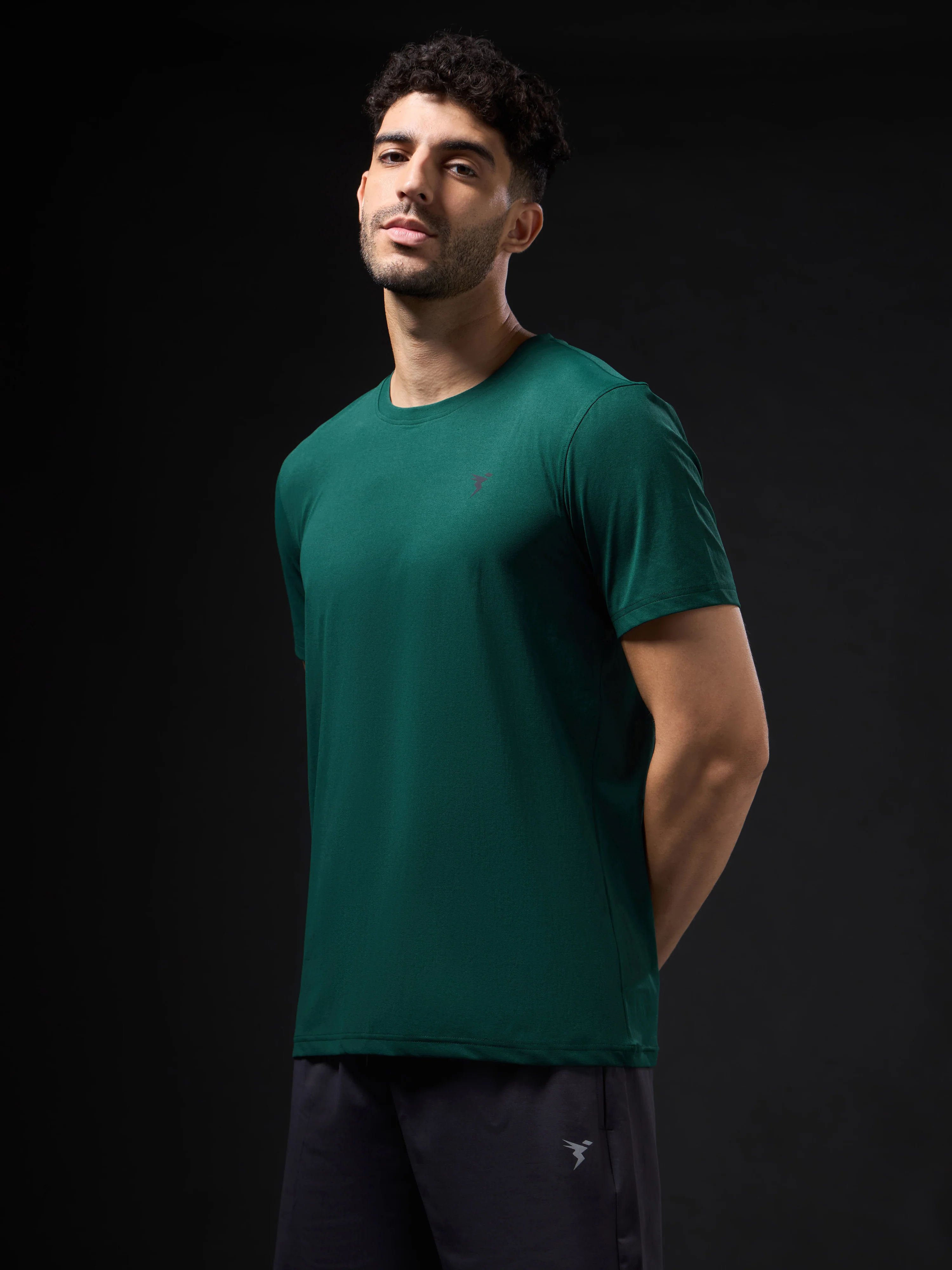 Men Solid Slim Fit Crew Neck T-shirt with COTFLEX - Image 4