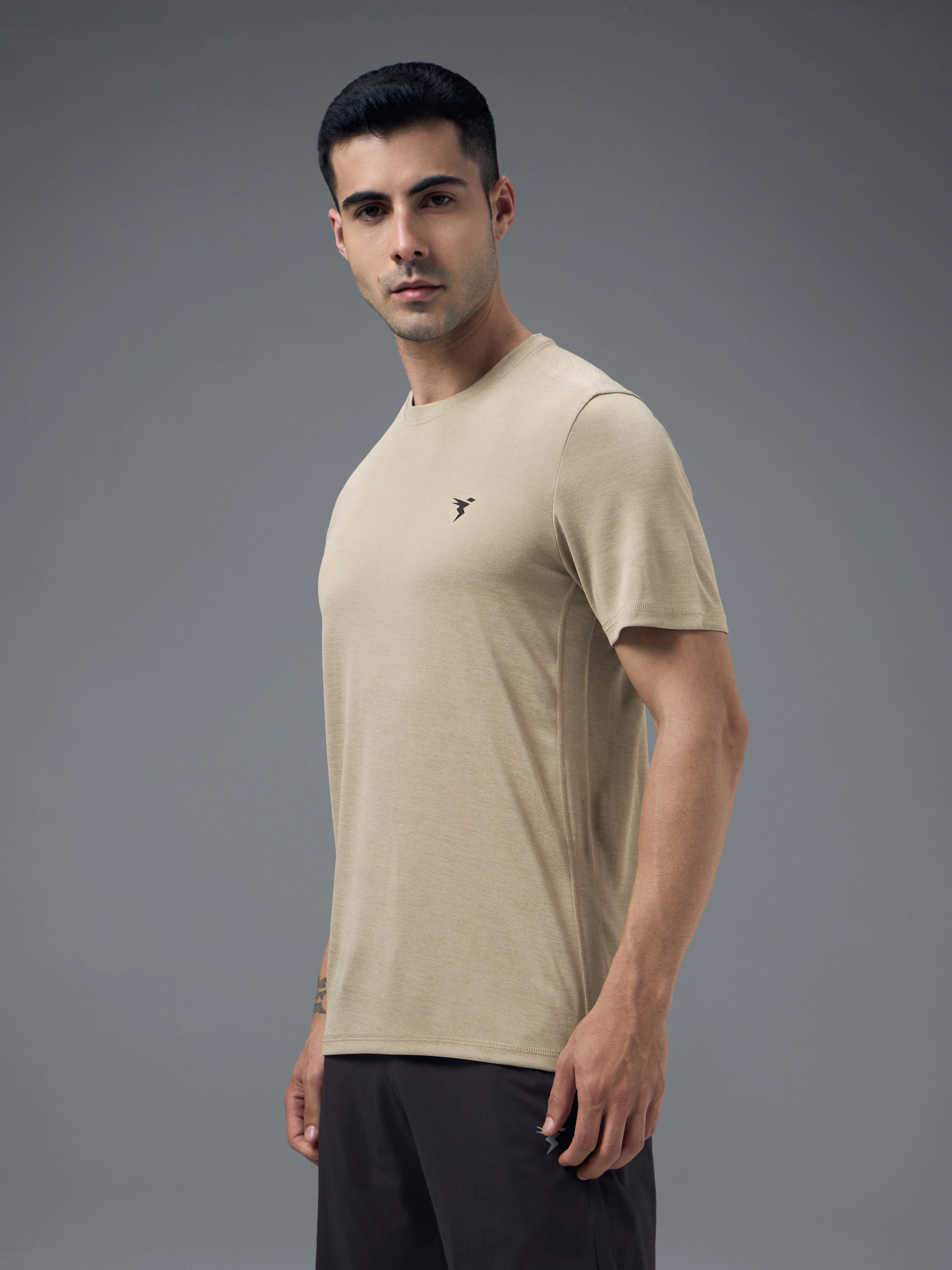Men Solid Slim Fit Crew Neck T-shirt with DOUBLE COOL - Image 4