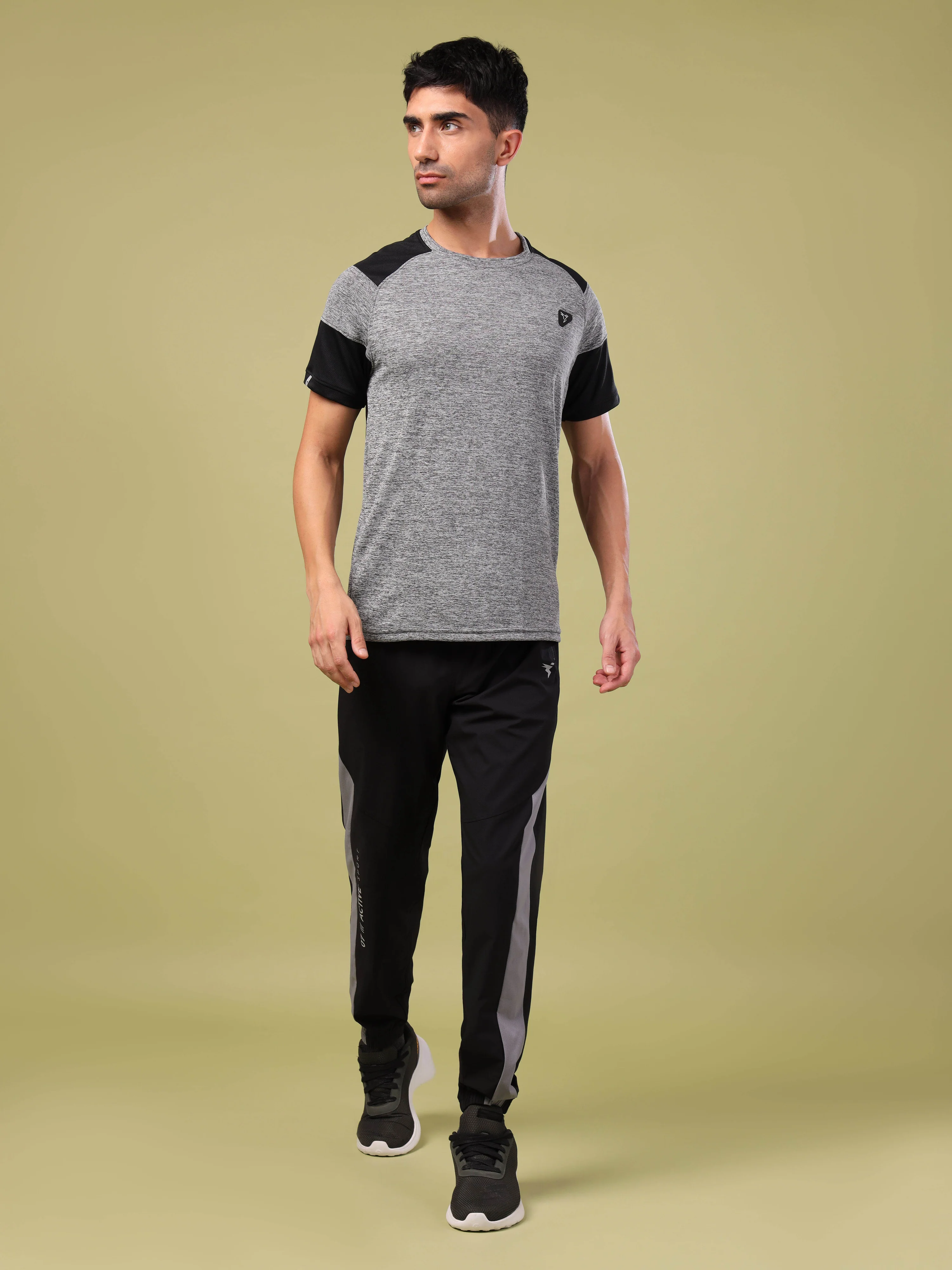 Men Solid Slim Fit Crew Neck T-shirt with DOUBLE COOL - Image 5