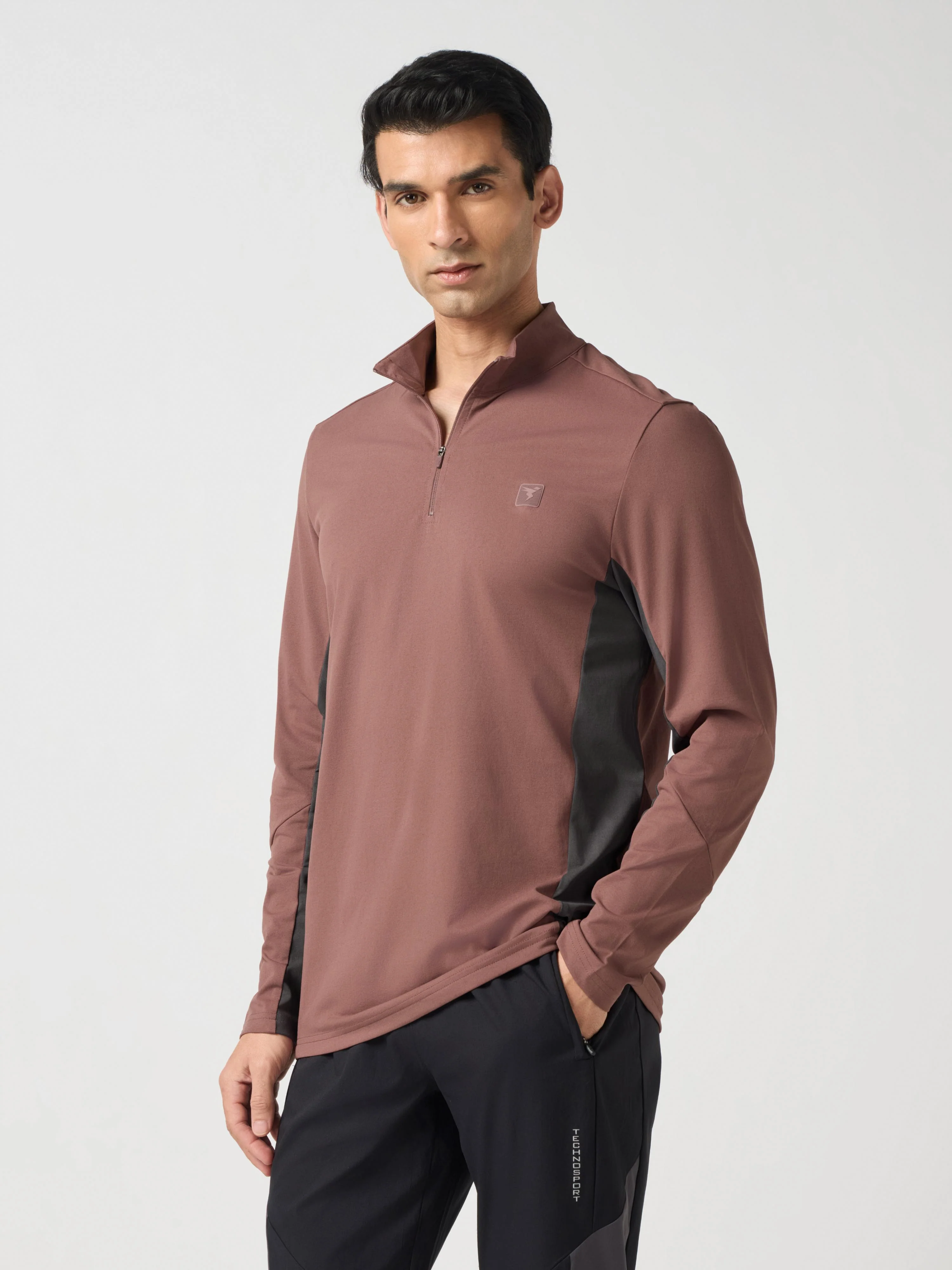 Men Solid Slim Fit Crew Neck T-shirt with ELASTO PLUS - Image 4