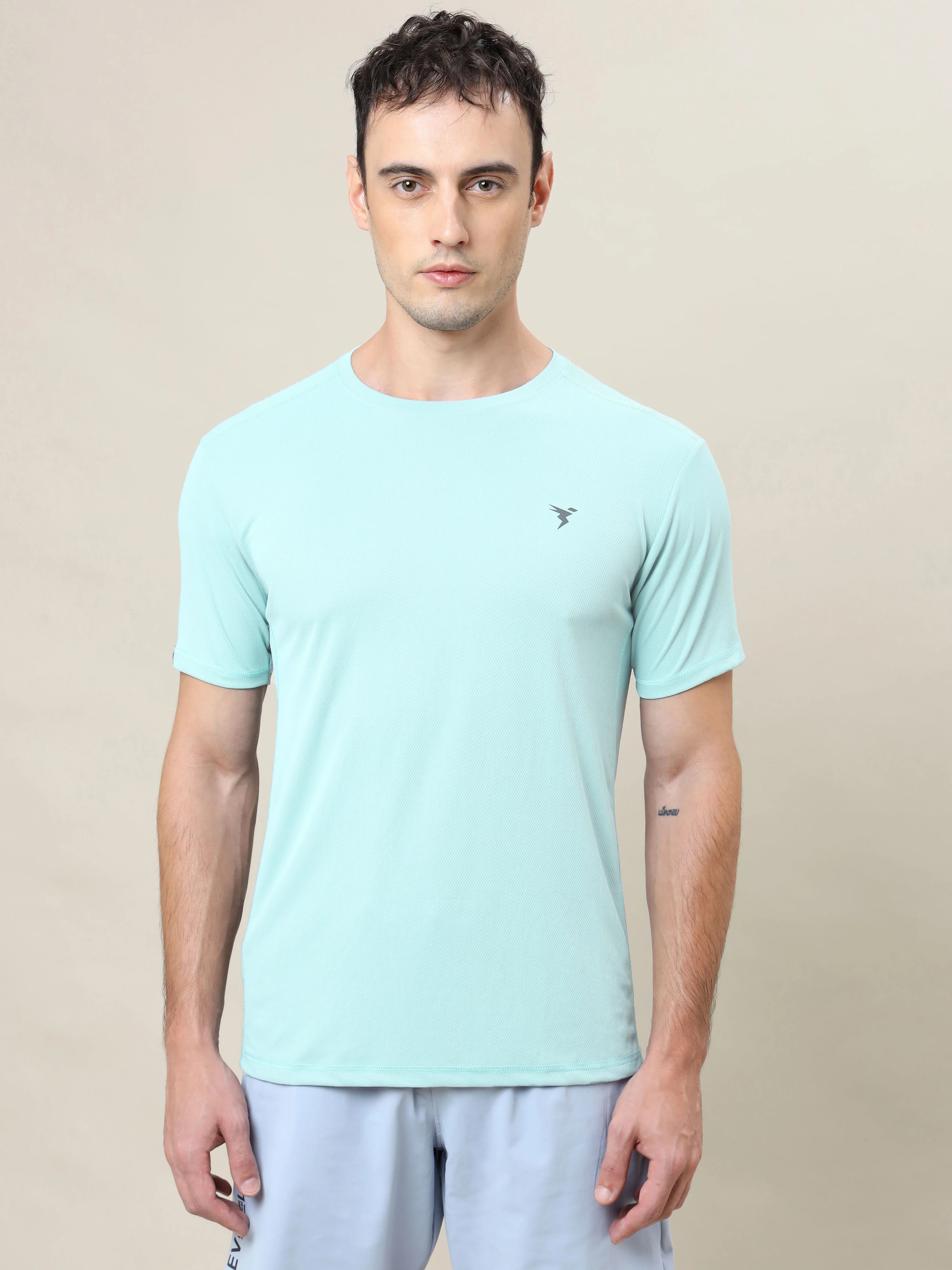 Men Solid Slim Fit Crew Neck T-shirt with TECHNO COOL+ - Image 2