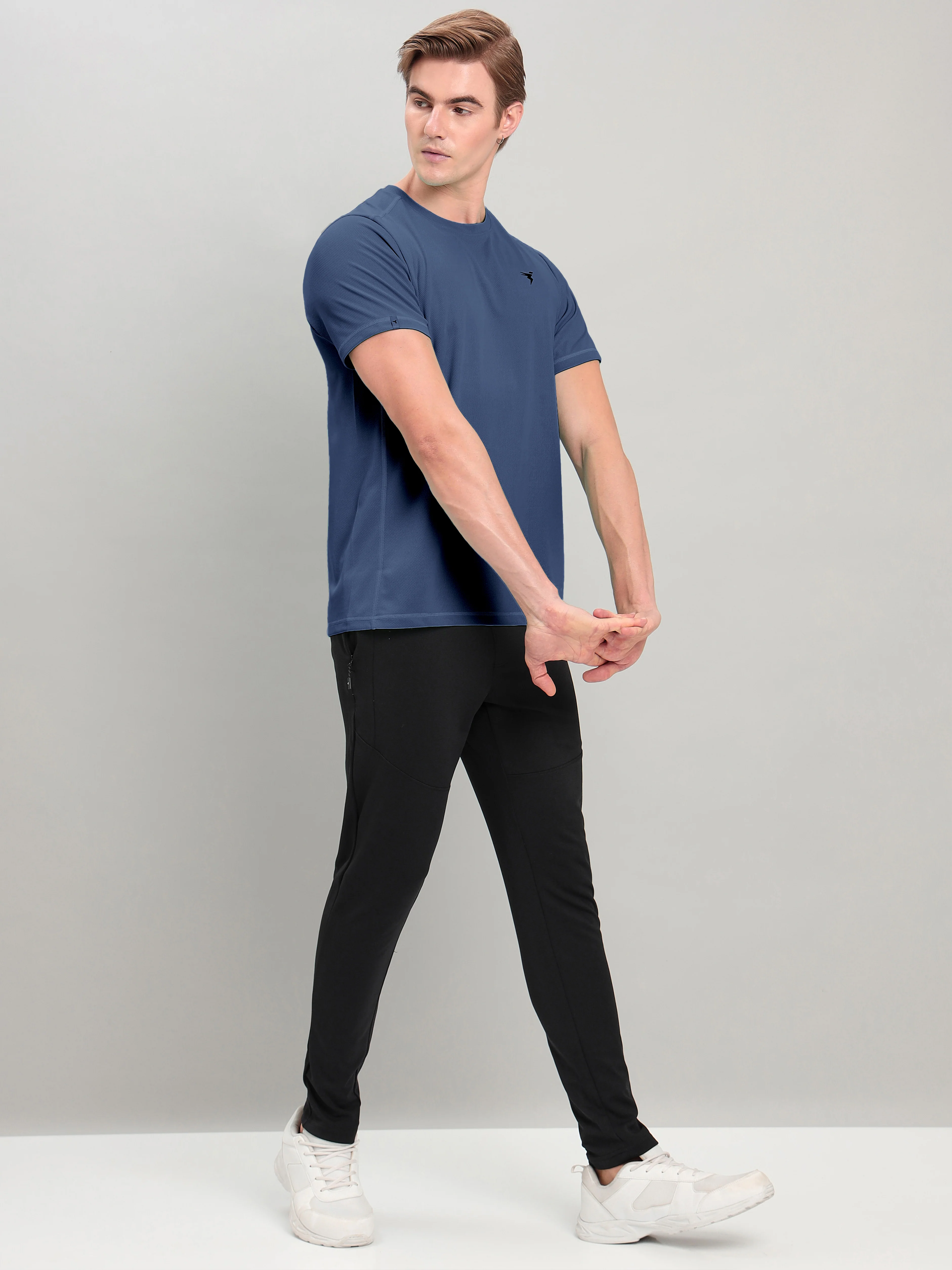 Men Solid Slim Fit Crew Neck T-shirt with TECHNO COOL+ - Image 5