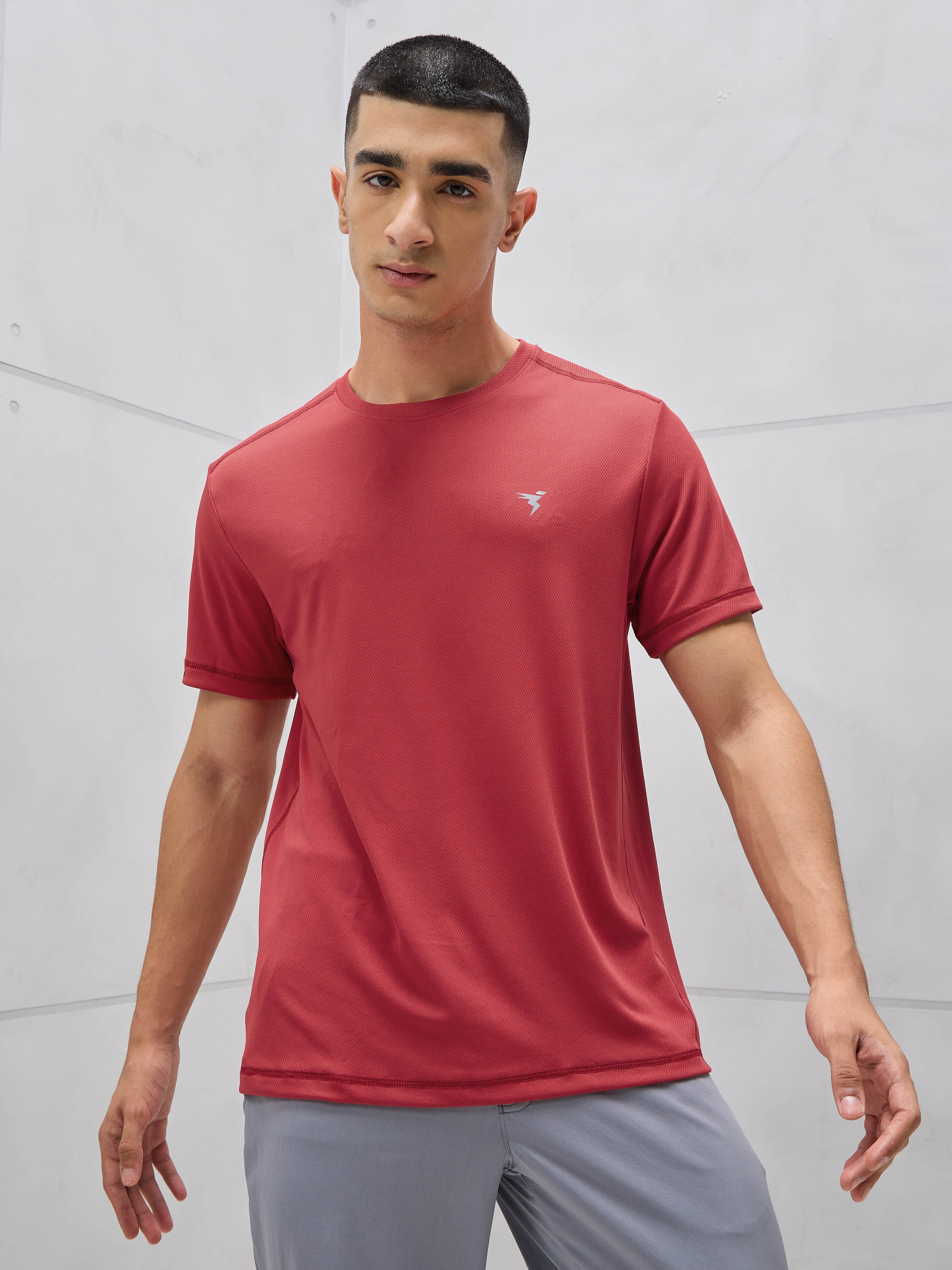 Men Solid Slim Fit Crew Neck T-shirt with TECHNO COOL+ - Image 2