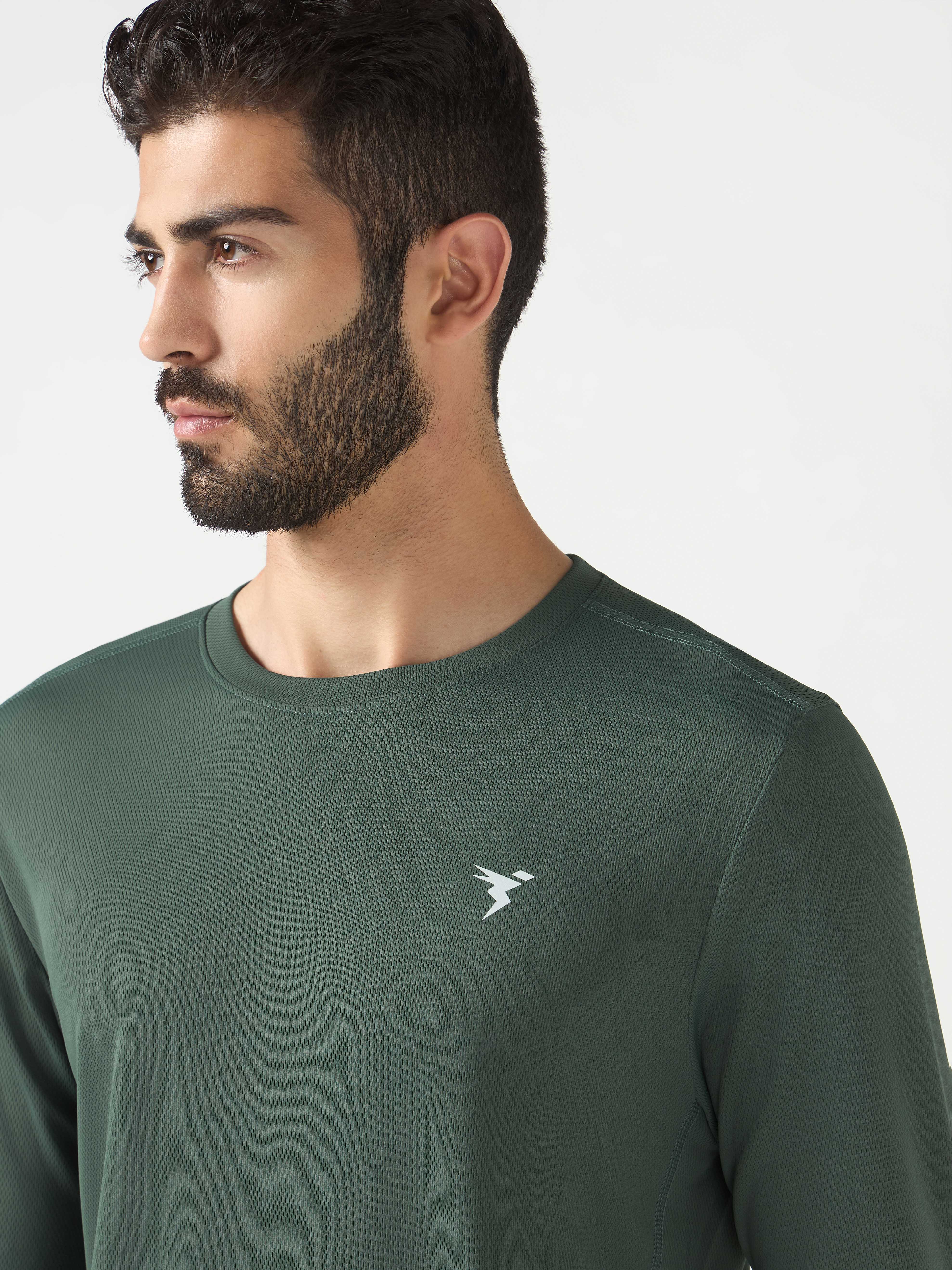 Men Solid Slim Fit Crew Neck T-shirt with TECHNO COOL+ - Image 4