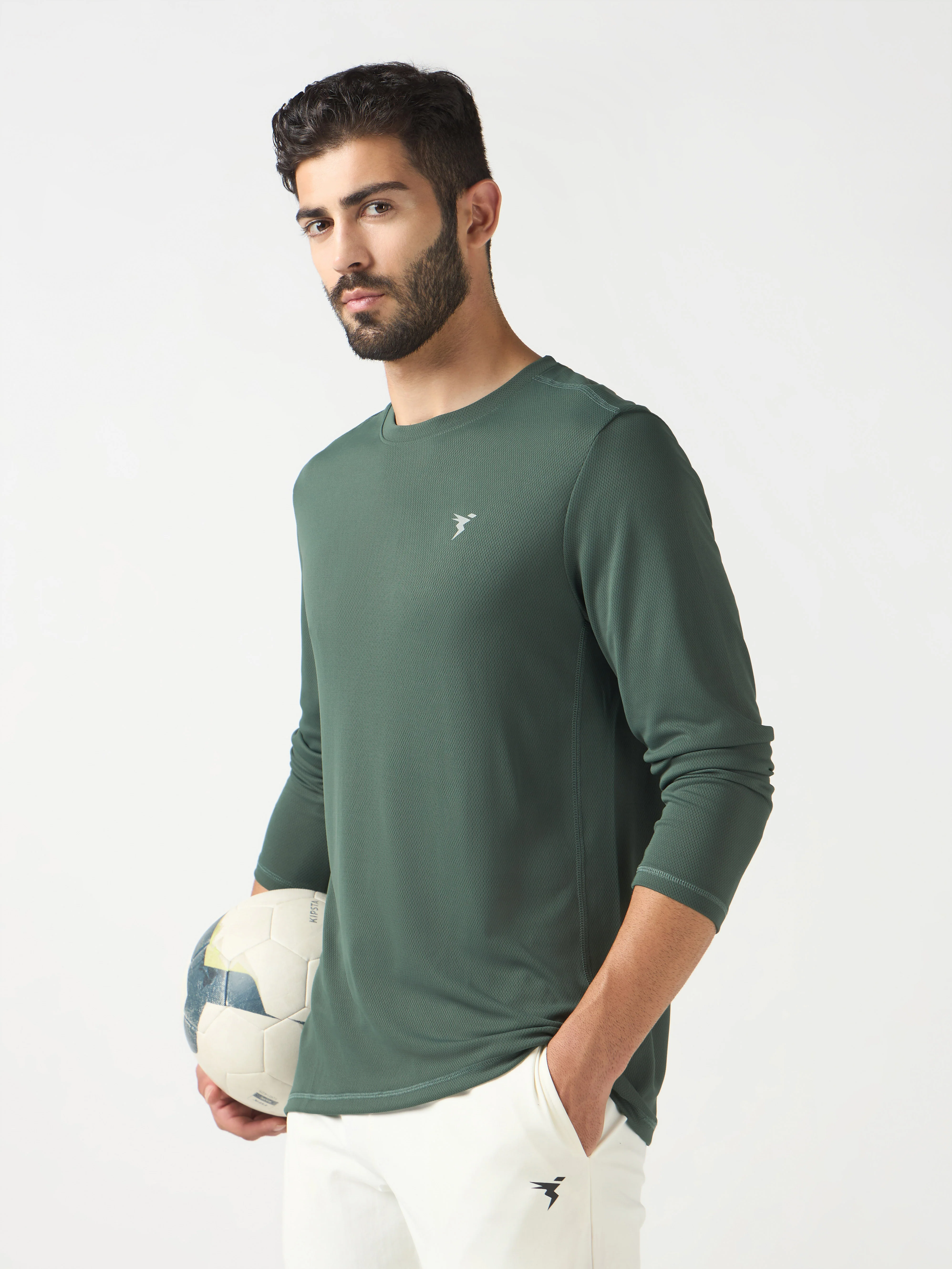 Men Solid Slim Fit Crew Neck T-shirt with TECHNO COOL+ - Image 5