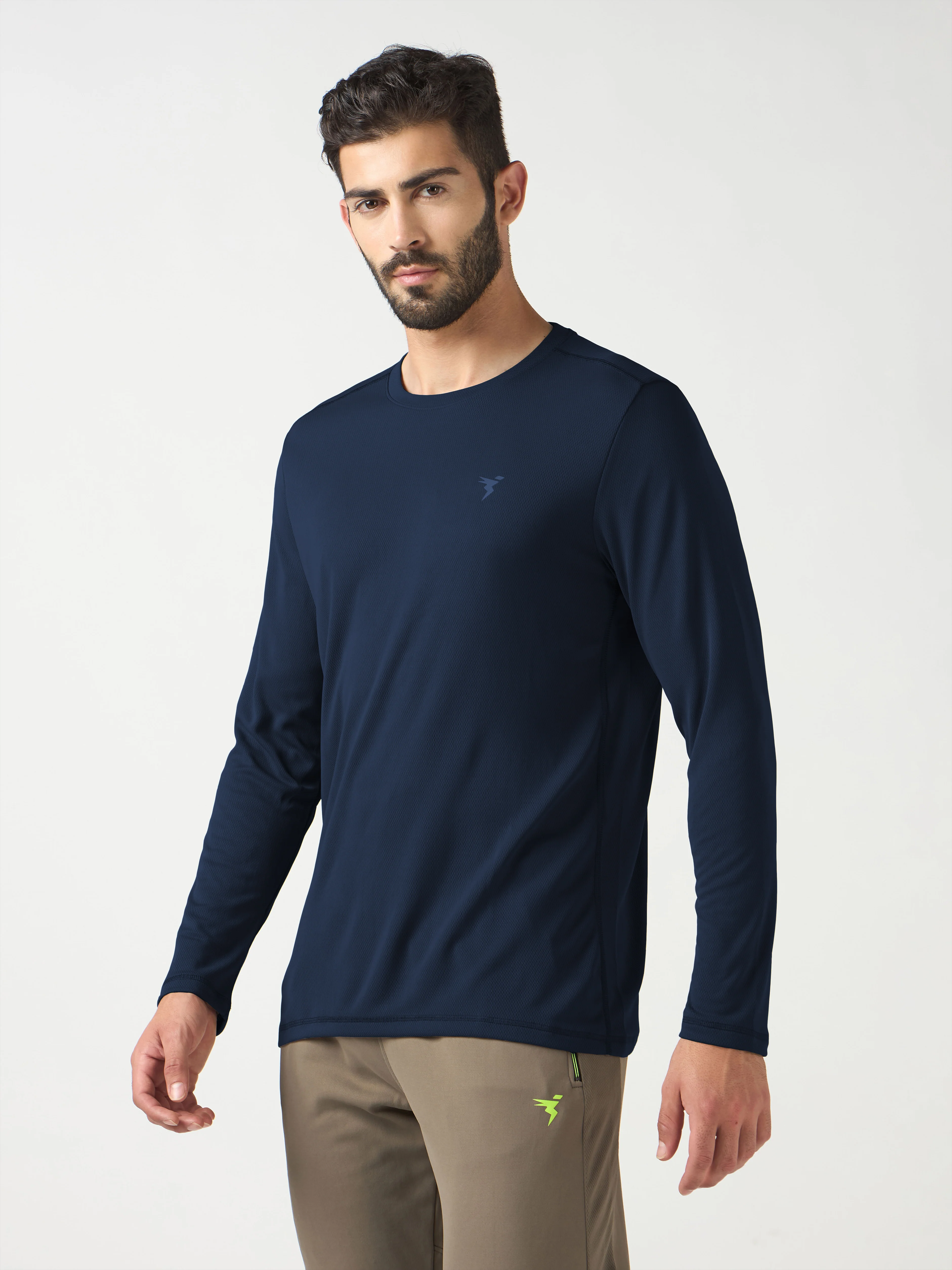Men Solid Slim Fit Crew Neck T-shirt with TECHNO COOL+ - Image 3