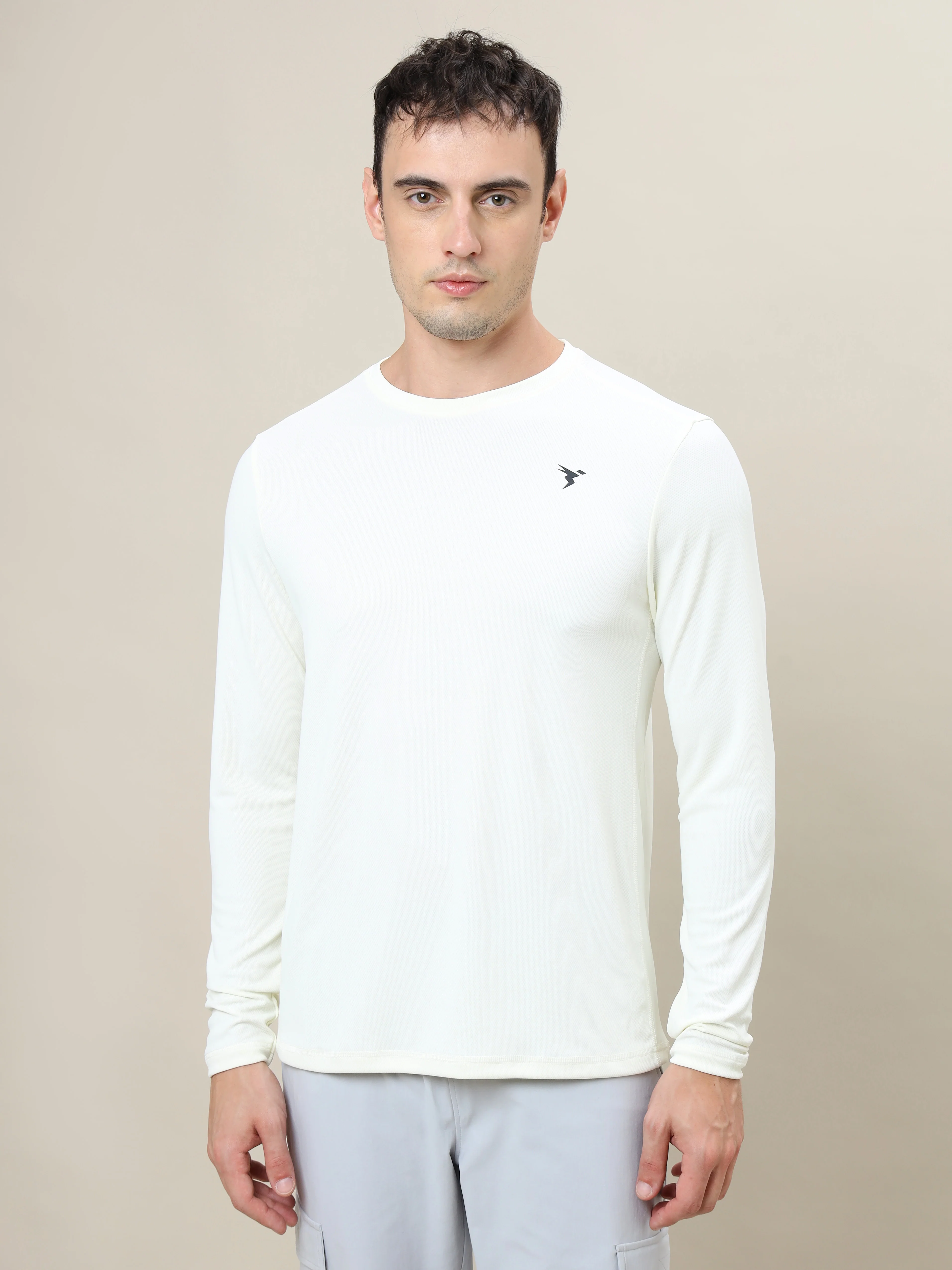 Men Solid Slim Fit Crew Neck T-shirt with TECHNO COOL+ - Image 2