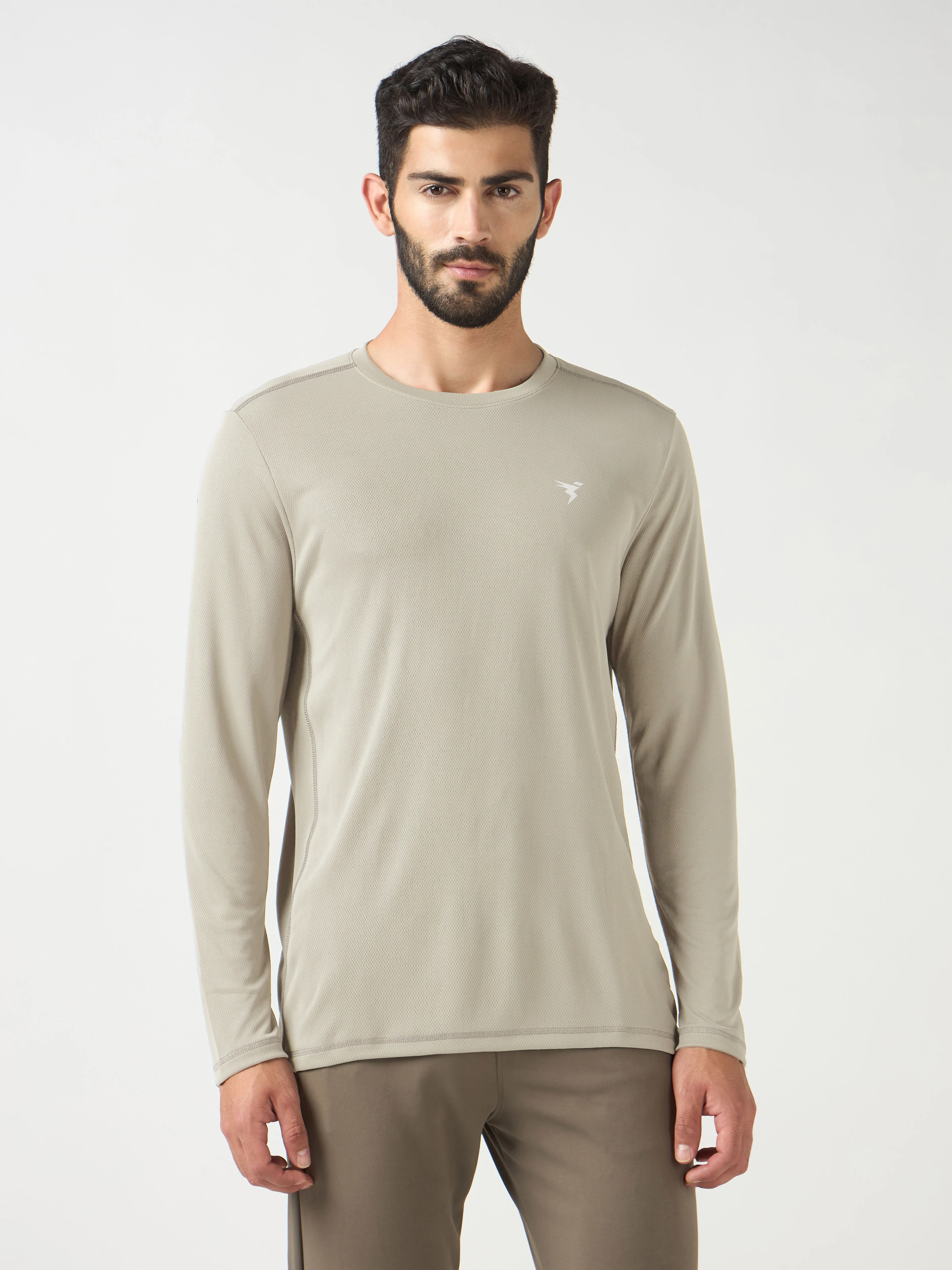 Men Solid Slim Fit Crew Neck T-shirt with TECHNO COOL+