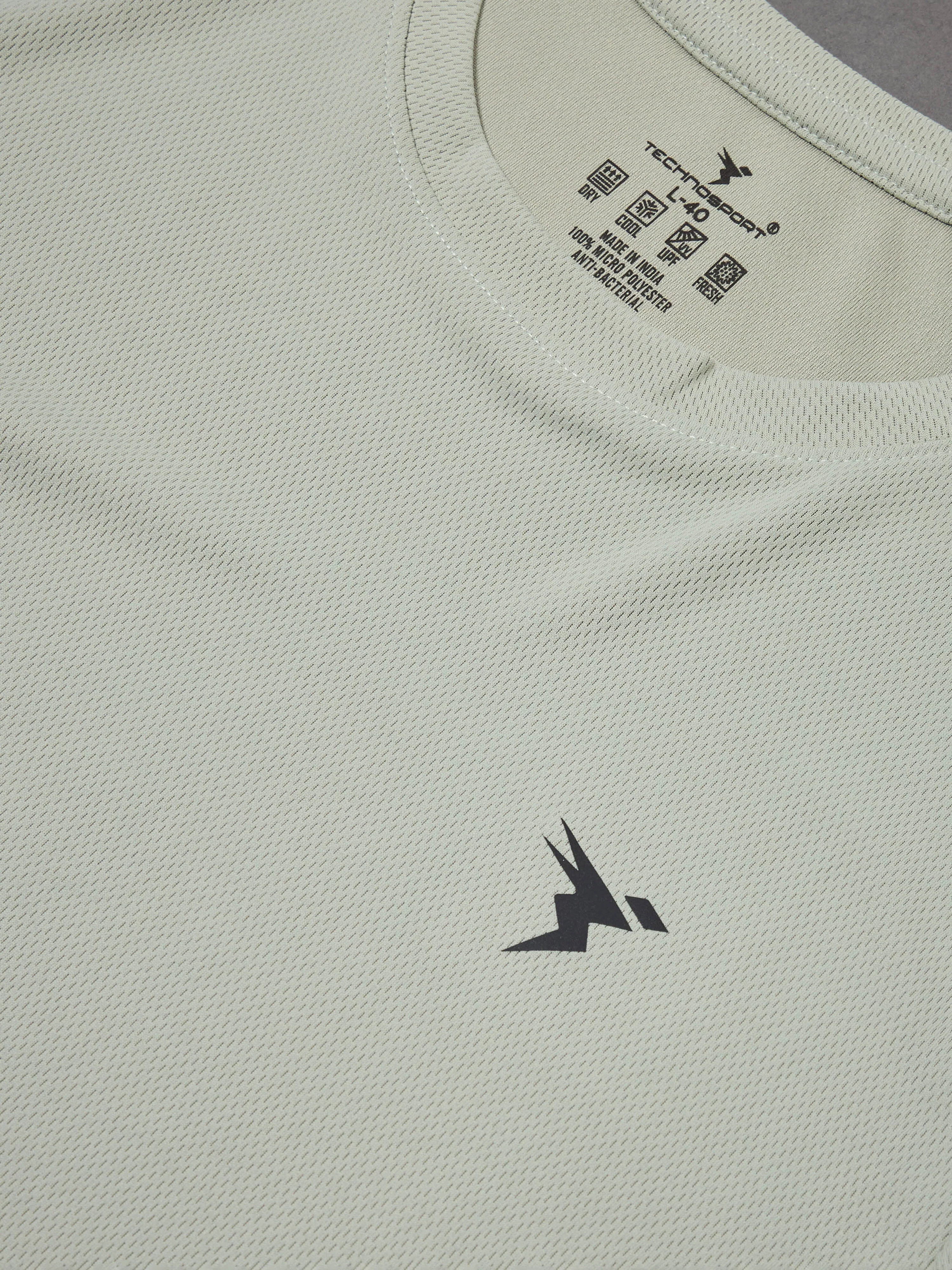 Men Solid Slim Fit Crew Neck T-shirt with TECHNO COOL+ - Image 7