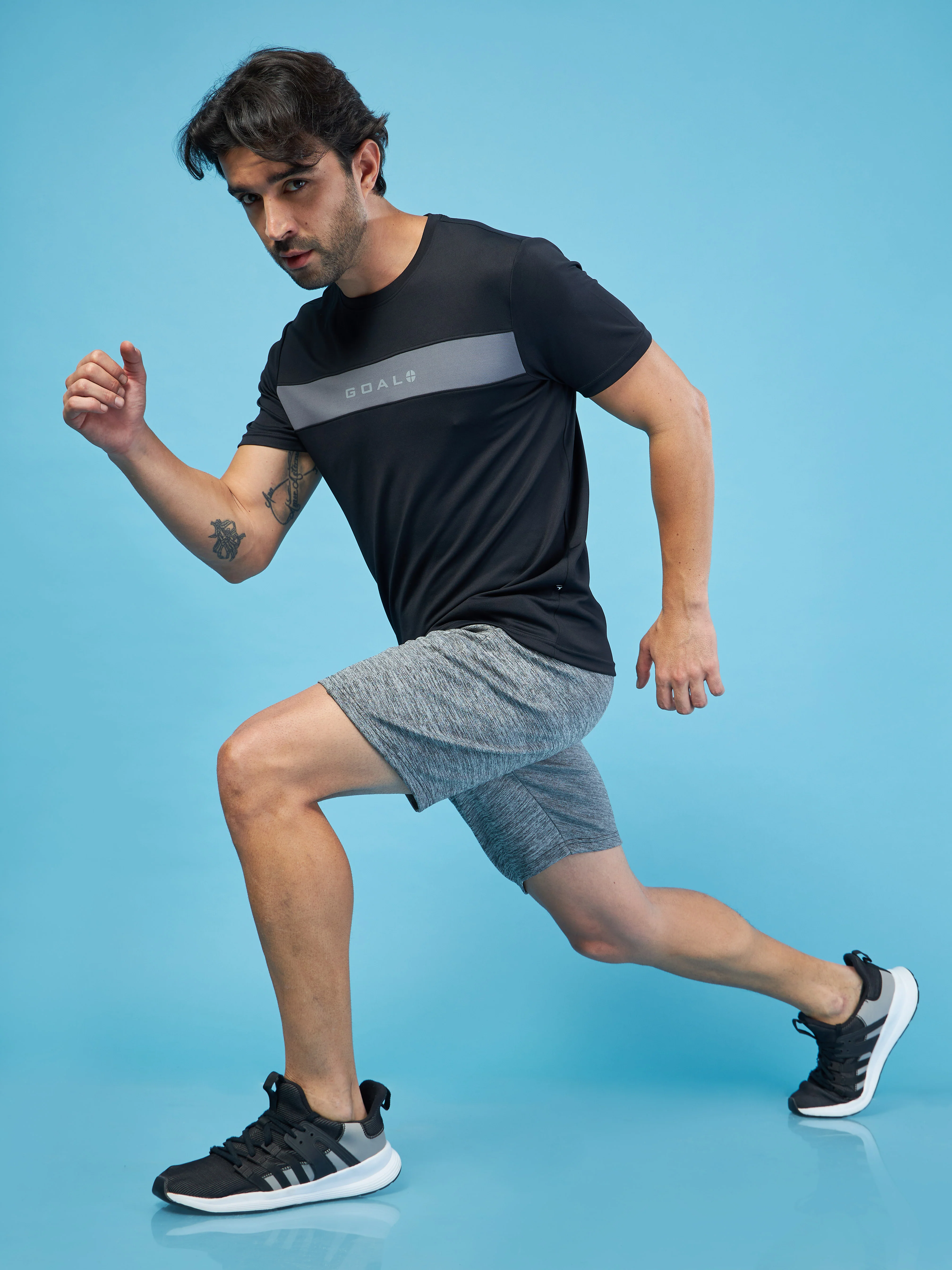 Men Solid Slim Fit Crew Neck T-shirt with TECHNO COOL+ - Image 7
