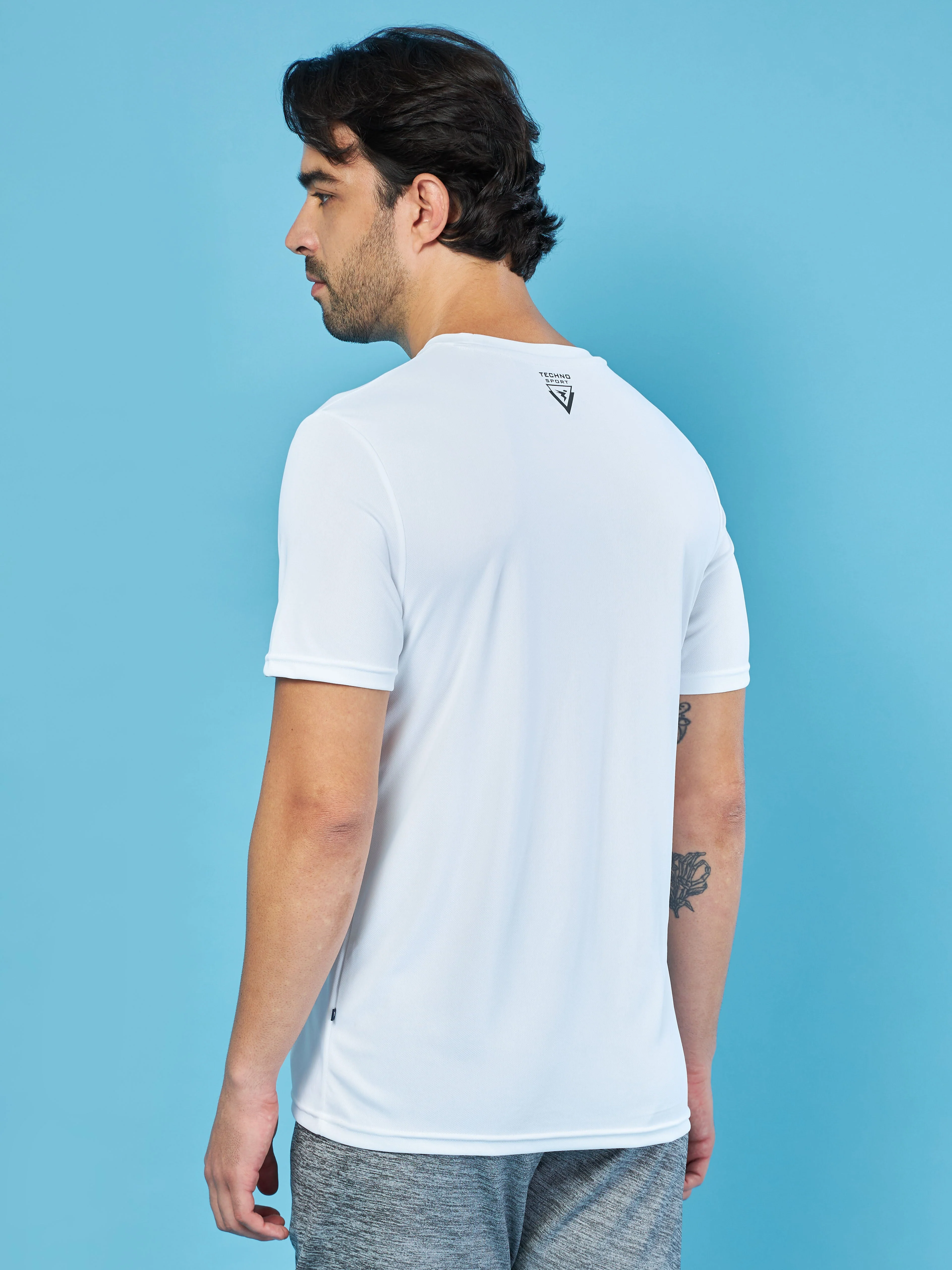 Men Solid Slim Fit Crew Neck T-shirt with TECHNO COOL+ - Image 4