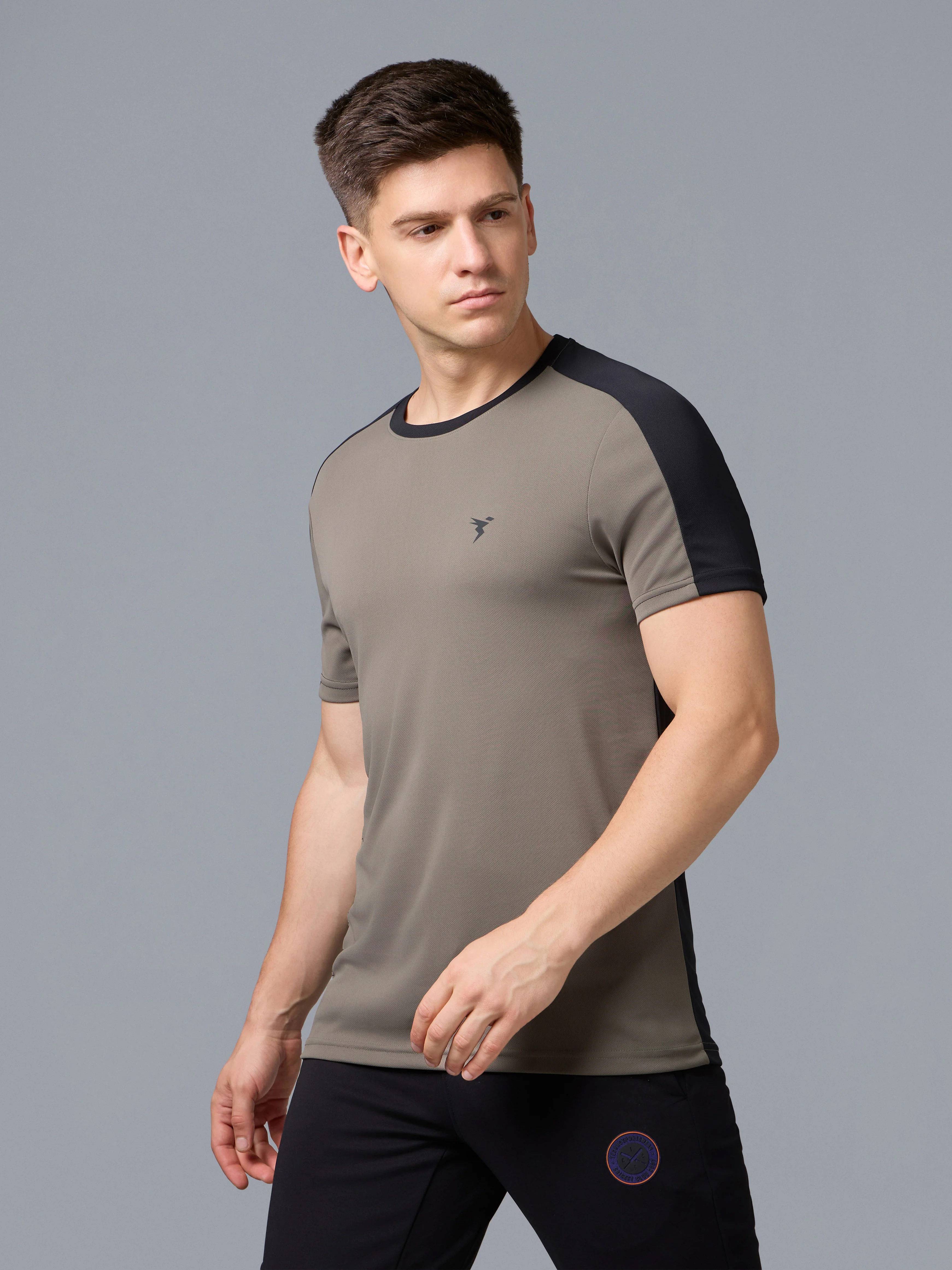 Men Solid Slim Fit Crew Neck T-shirt with TECHNO COOL+ - Image 2