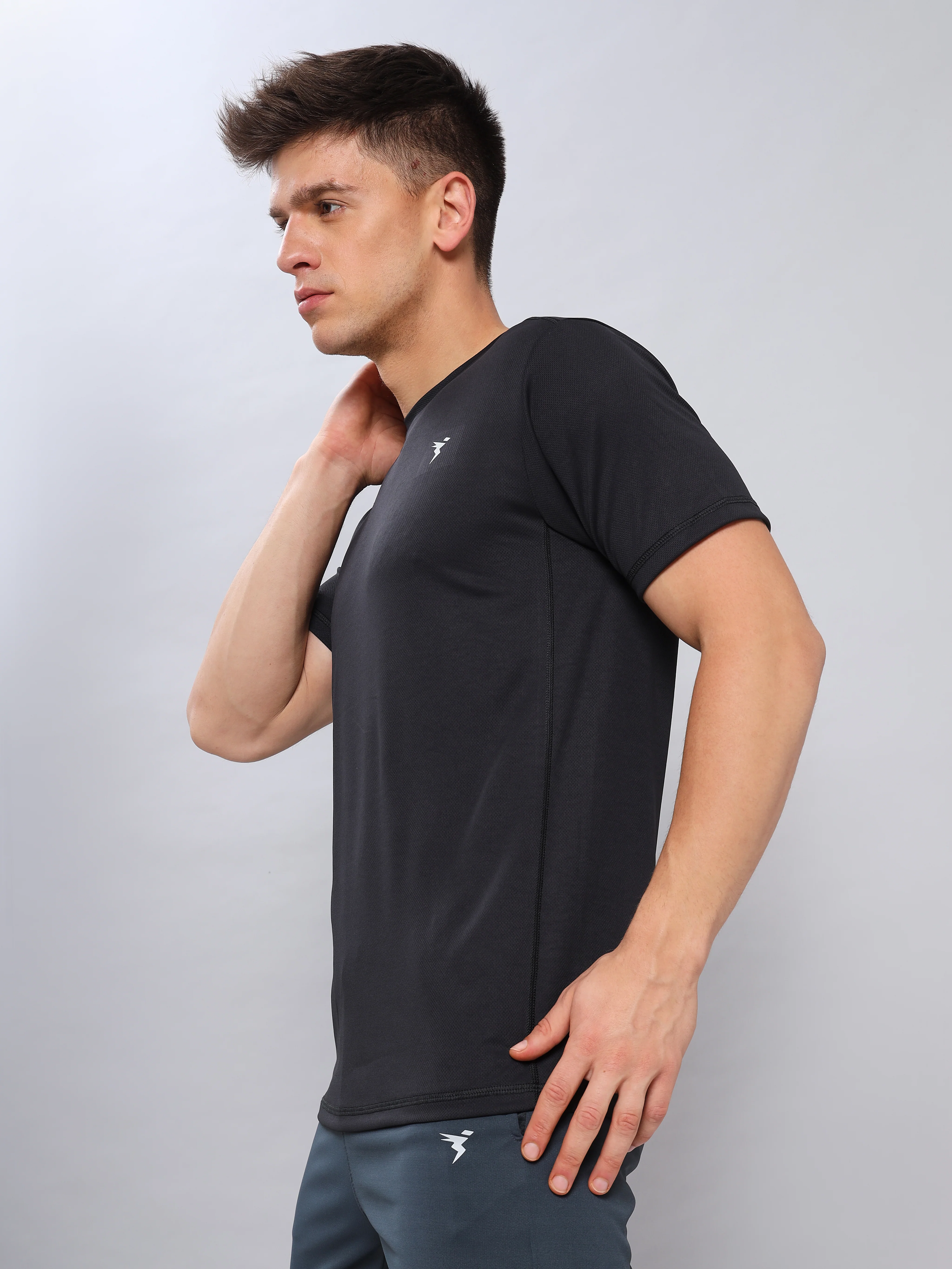 Men Solid Slim Fit Crew Neck T-shirt with TECHNO COOL+ (Pack of 3) - Image 5