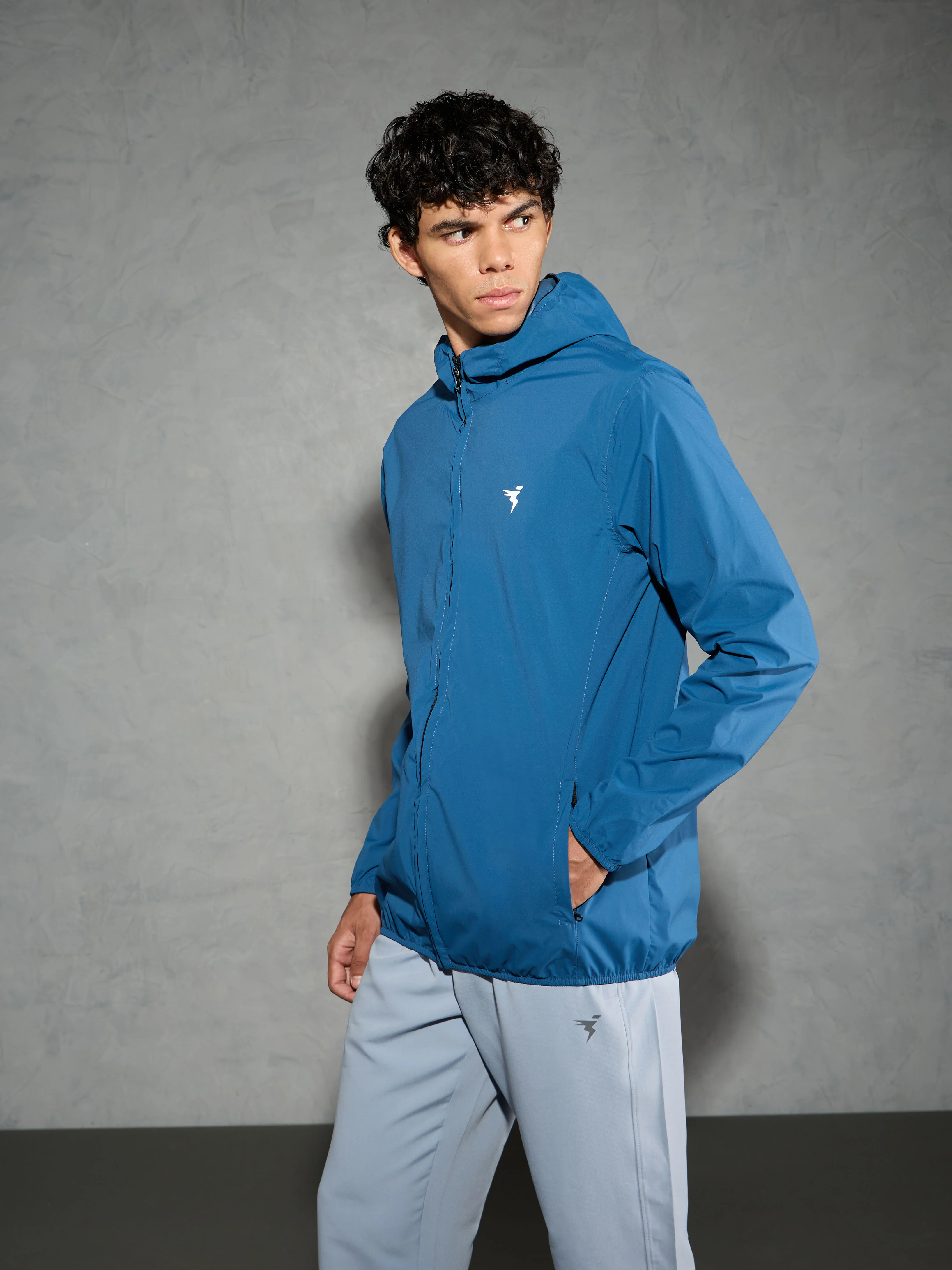 Men Solid Slim Fit Hooded Wrinkle Free Raincoat - Image 6
