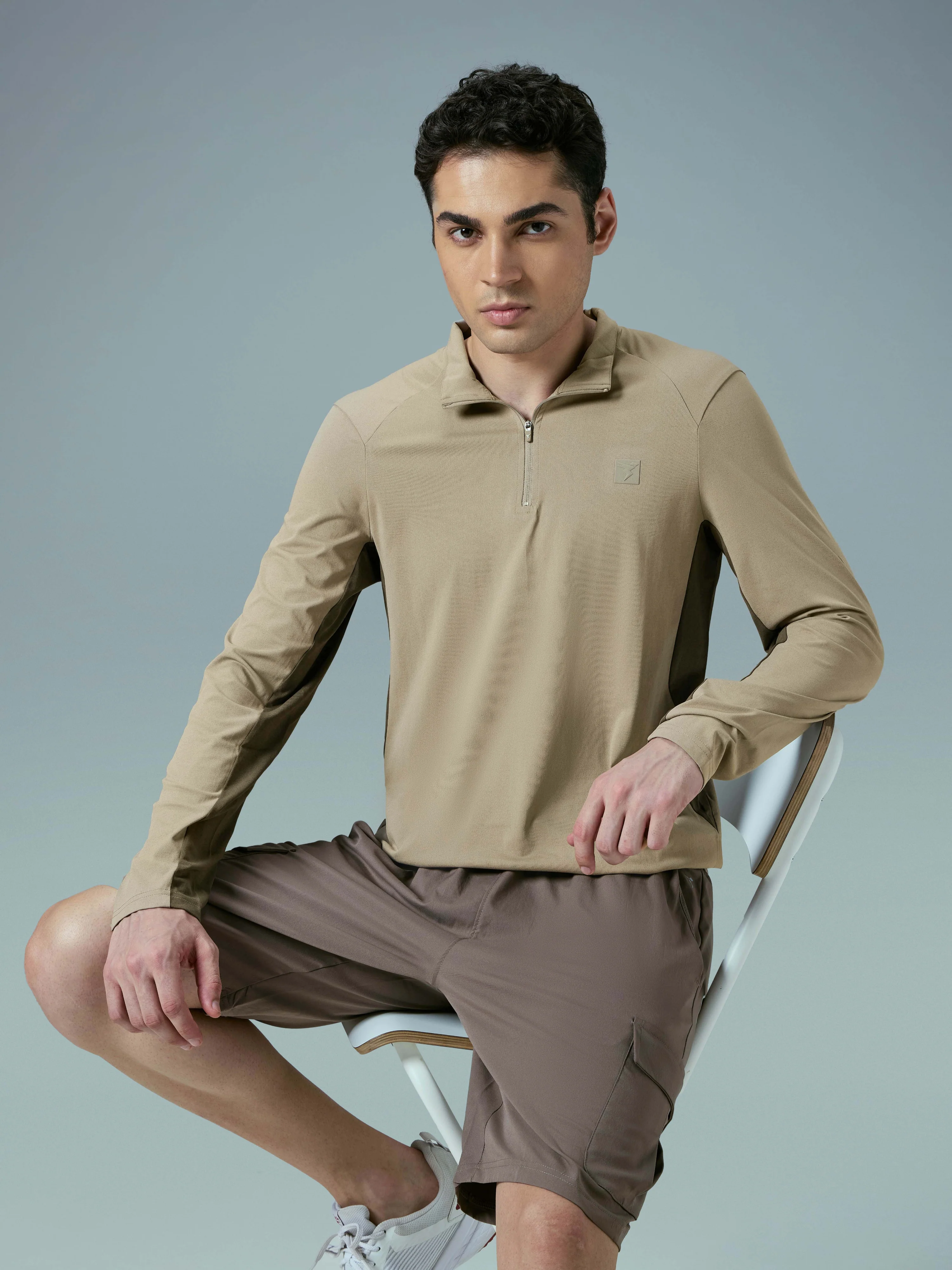Men Colorblock Slim Fit Mock Neck Sports T-shirt with COTFLEX